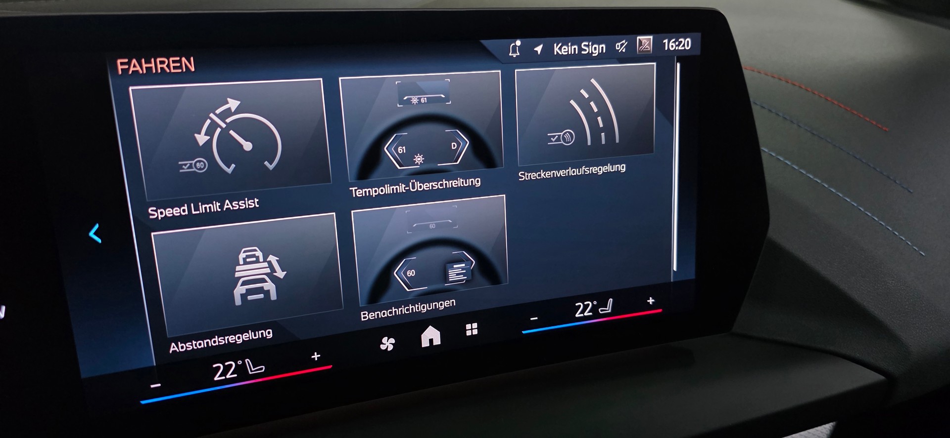 BMW 120d M Sport Steptronic *Harman/Kardon*ACC*360°Kamera*CarPlay/AndroidAuto*HeadUpDisplay*Panoramadach*-image-23
