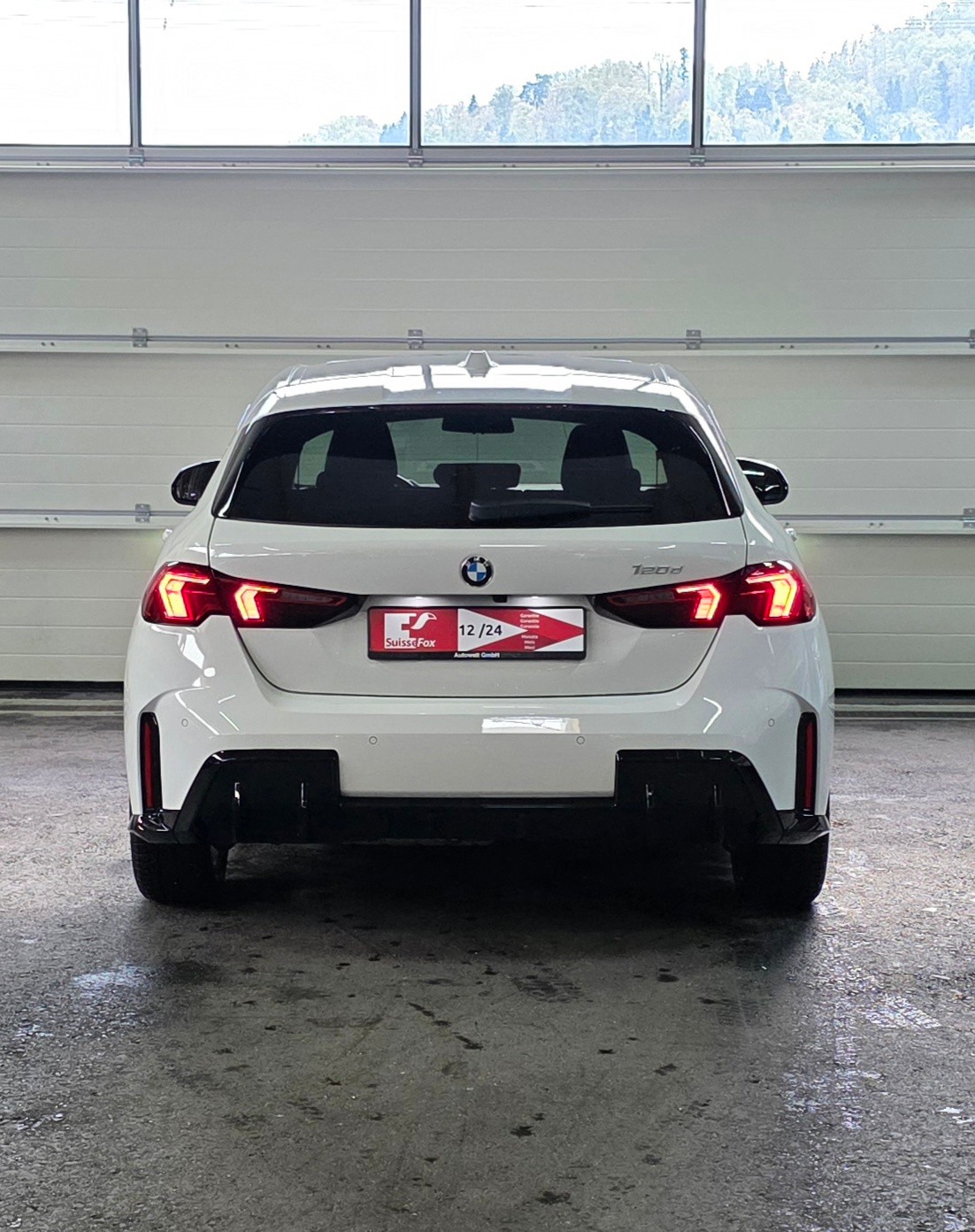 BMW 120d M Sport Steptronic *Harman/Kardon*ACC*360°Kamera*CarPlay/AndroidAuto*HeadUpDisplay*Panoramadach*-showroom-element-3