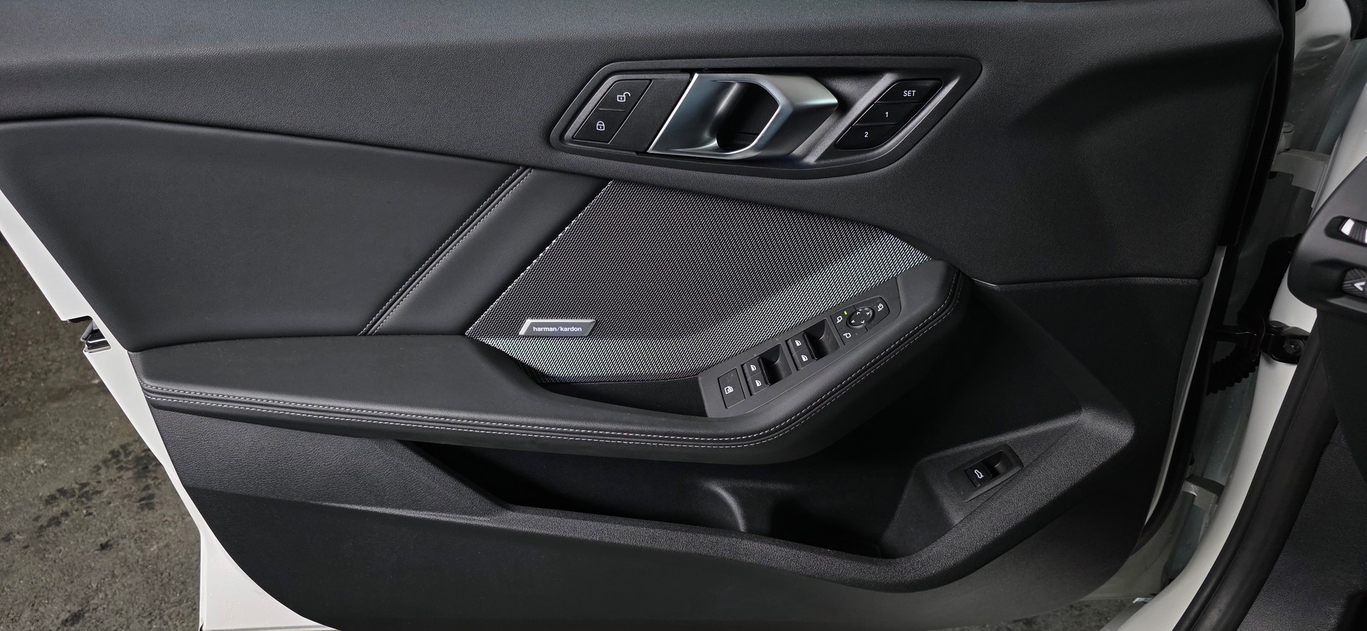 BMW 120d M Sport Steptronic *Harman/Kardon*ACC*360°Kamera*CarPlay/AndroidAuto*HeadUpDisplay*Panoramadach*-image-16