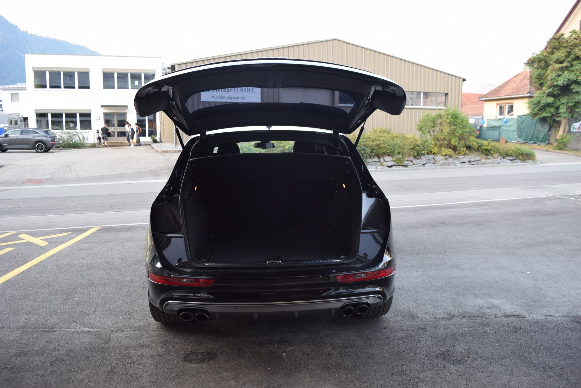 AUDI SQ5 3.0 TDI quattro tiptronic-image-6