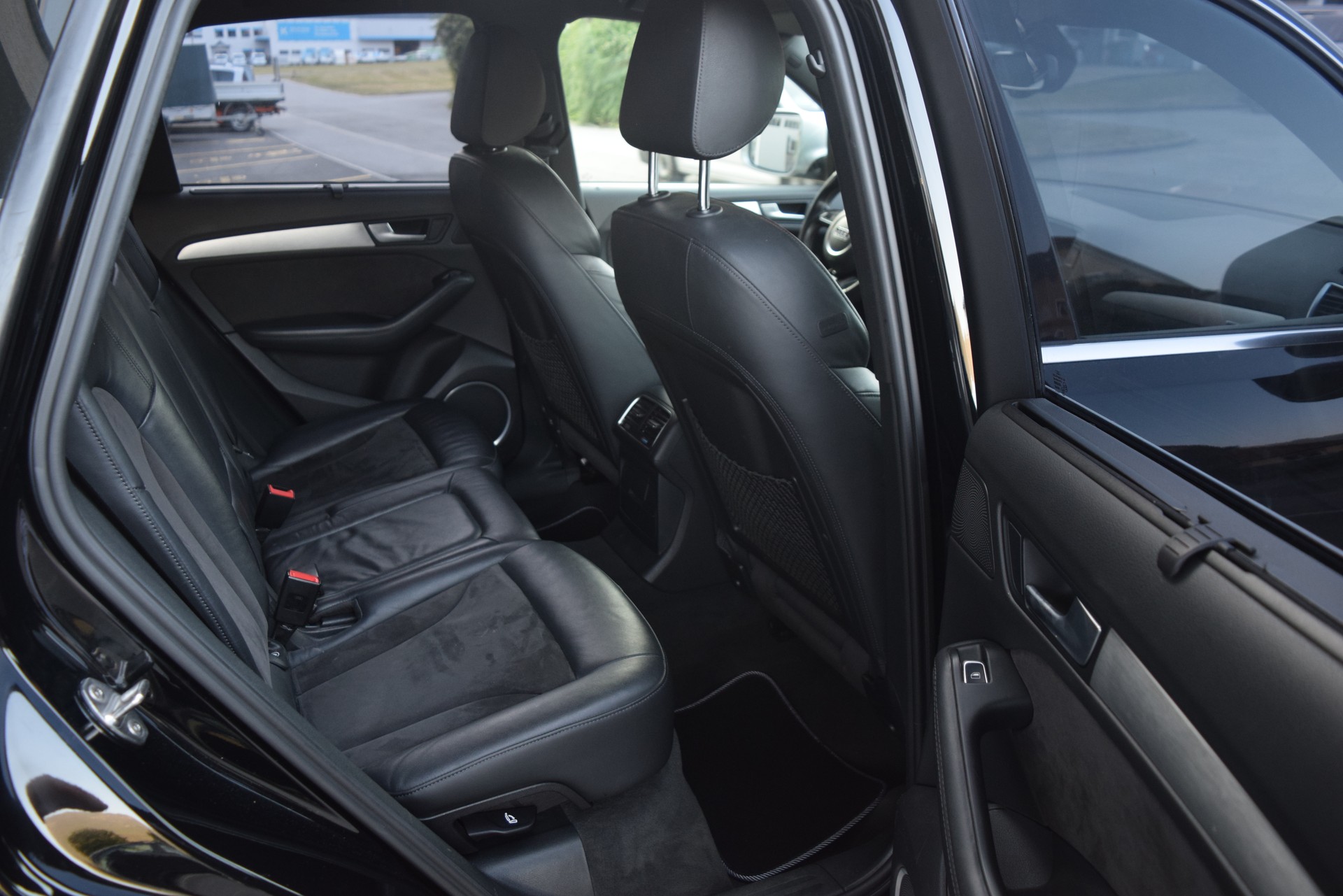 AUDI SQ5 3.0 TDI quattro tiptronic-image-10