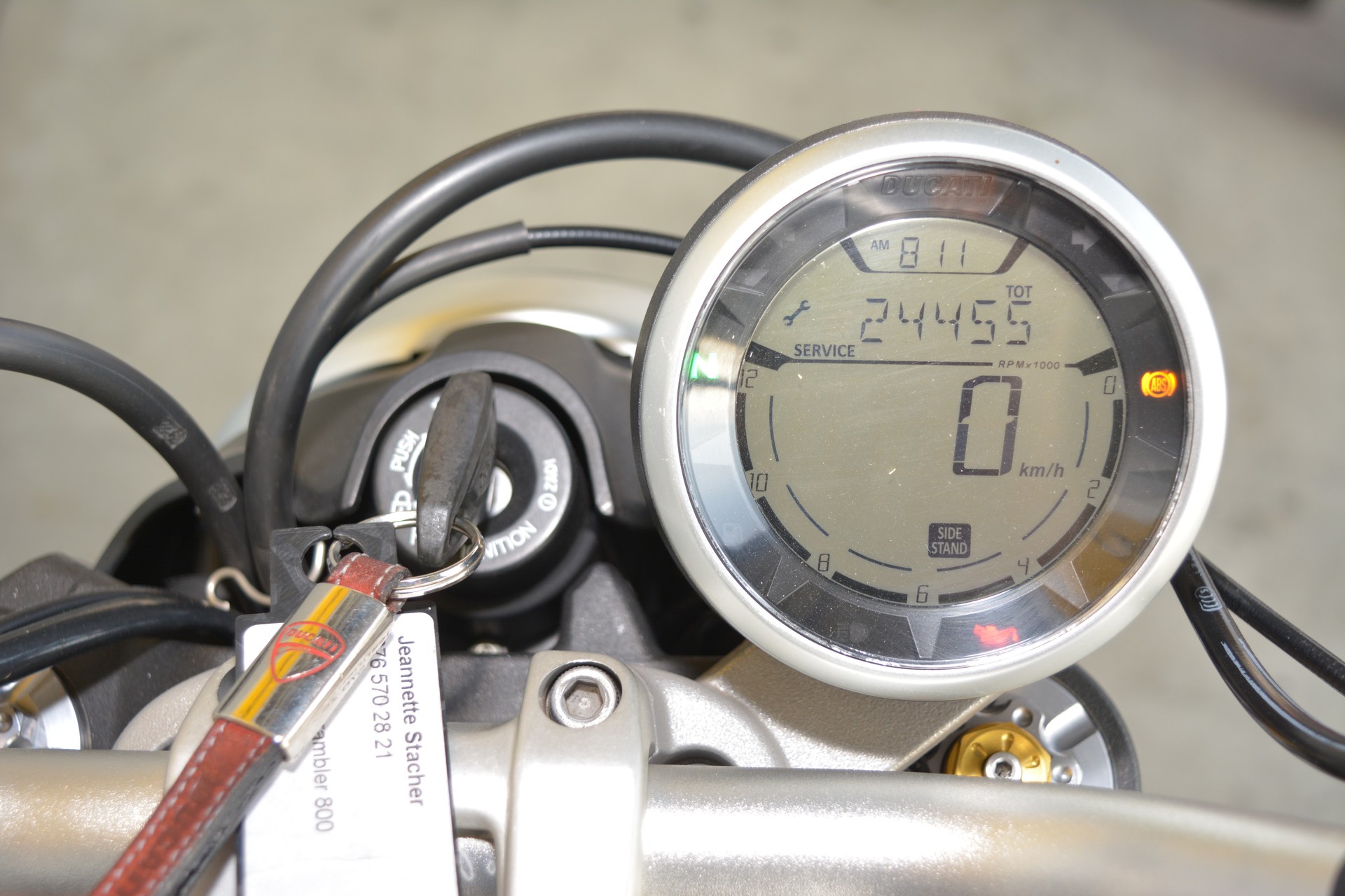 DUCATI Scrambler 800 Classic ABS-image-4