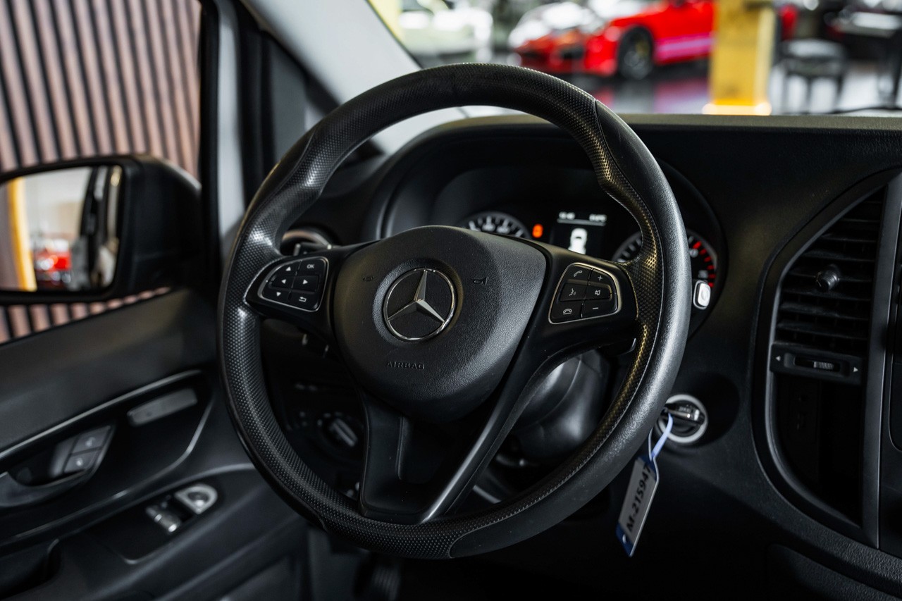 MERCEDES-BENZ Vito 114 BlueTec Tourer Base EL 4Matic 7G-Tronic-image-31
