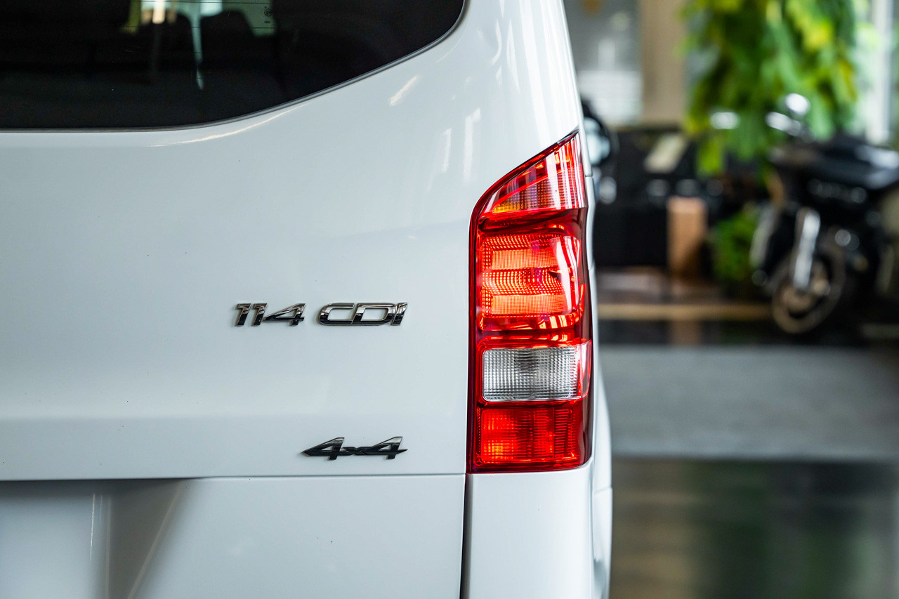 MERCEDES-BENZ Vito 114 BlueTec Tourer Base EL 4Matic 7G-Tronic-image-10