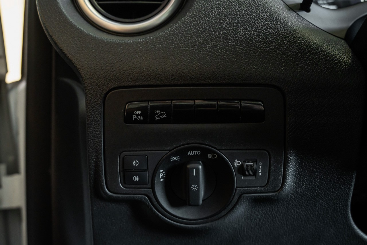 MERCEDES-BENZ Vito 114 BlueTec Tourer Base EL 4Matic 7G-Tronic-image-27