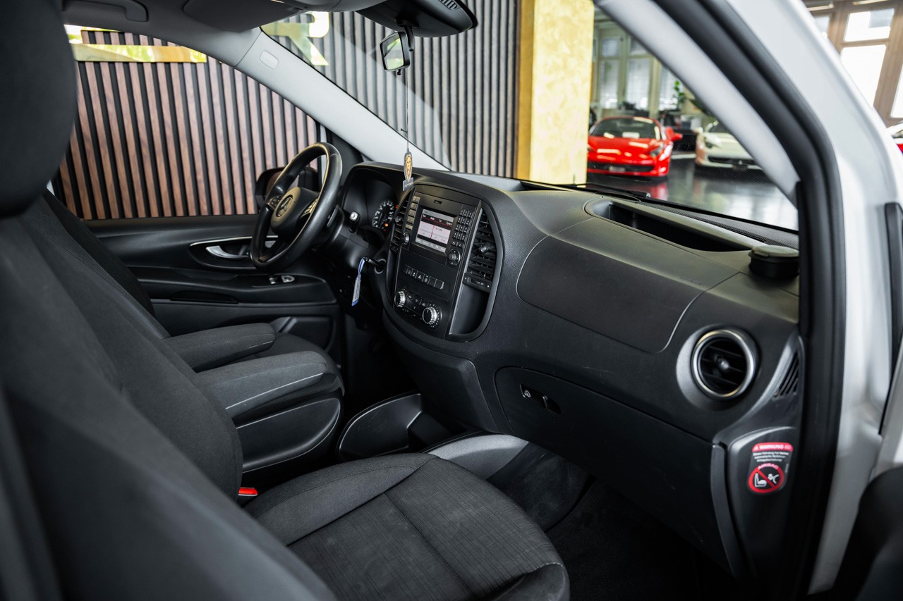MERCEDES-BENZ Vito 114 BlueTec Tourer Base EL 4Matic 7G-Tronic-image-15
