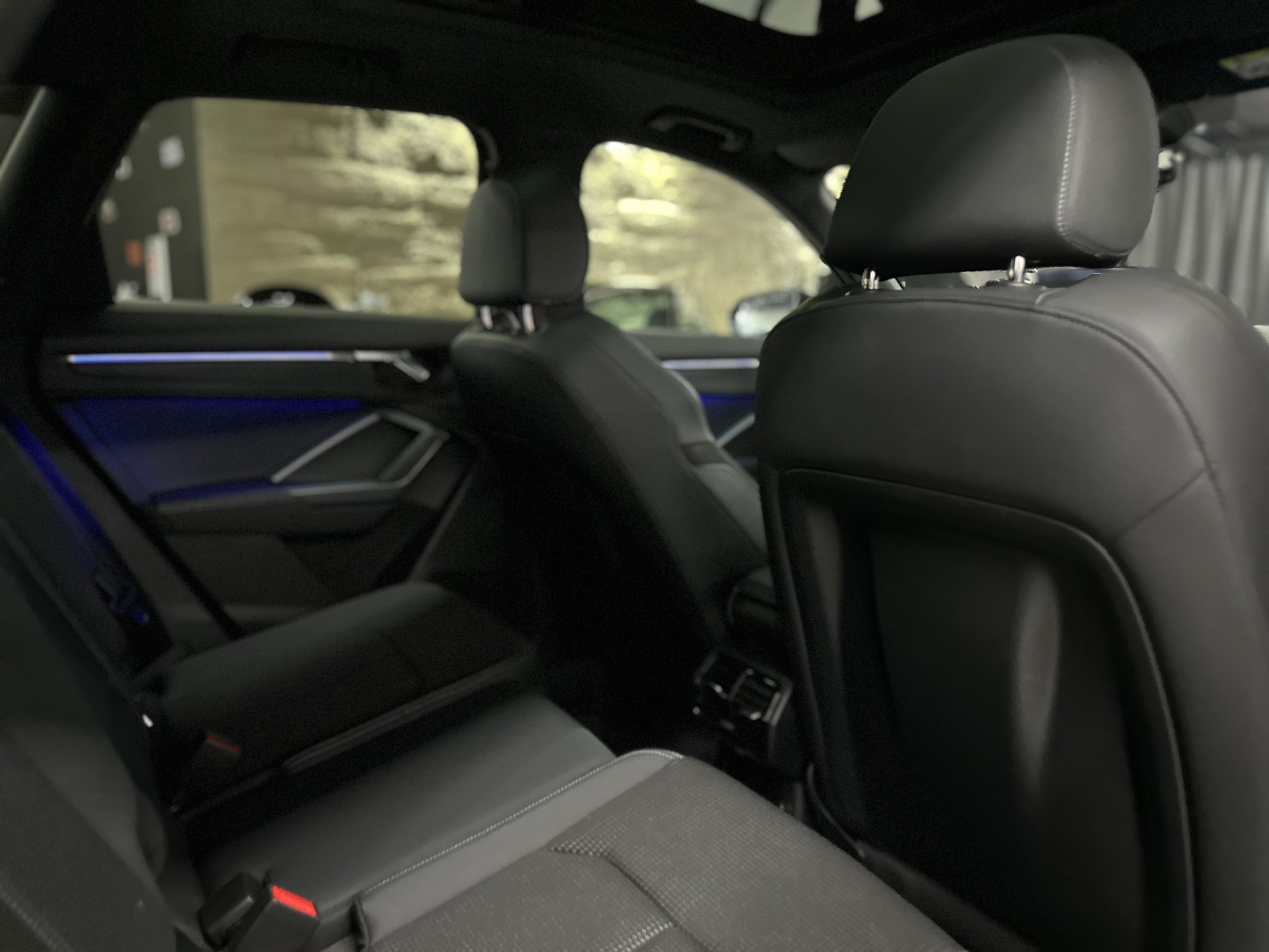 AUDI Q3 Sportback 45 TFSI S line quattro S-tronic**werksgarantie**-image-10