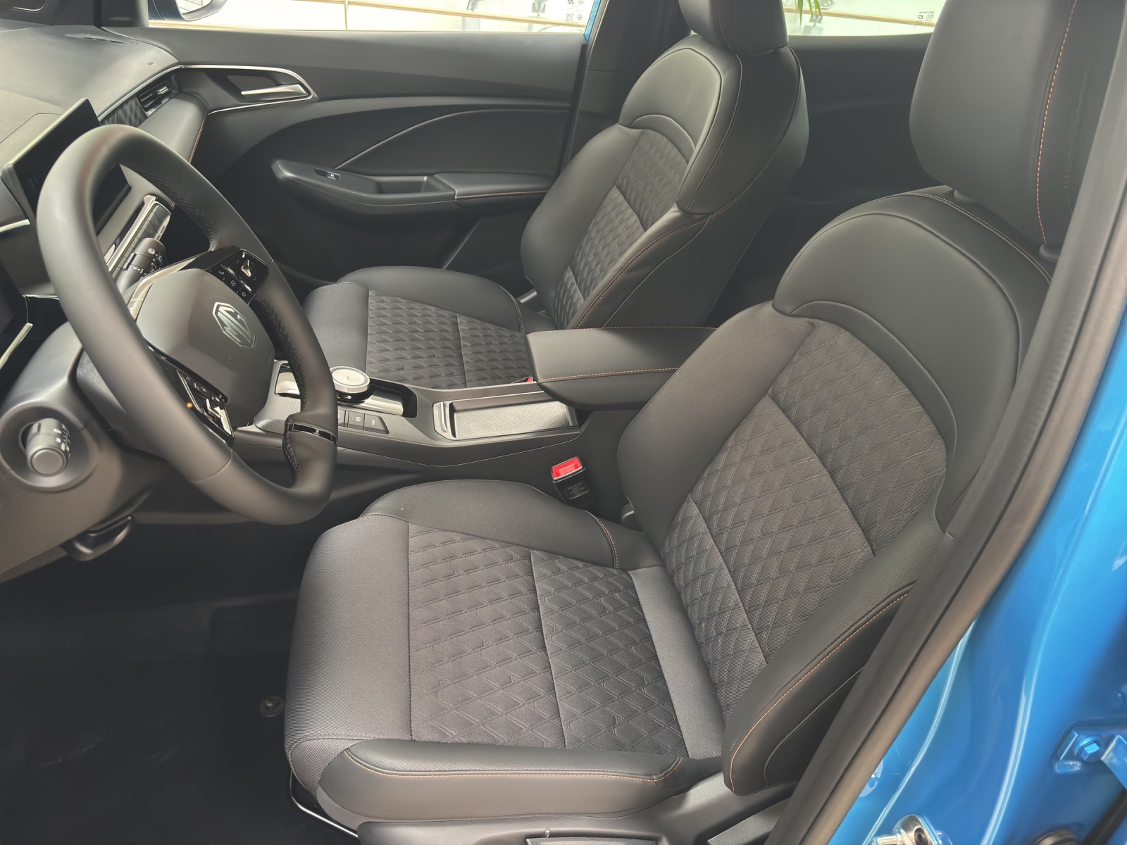 MG 3 1.5 Hybrid Luxury-showroom-element-3