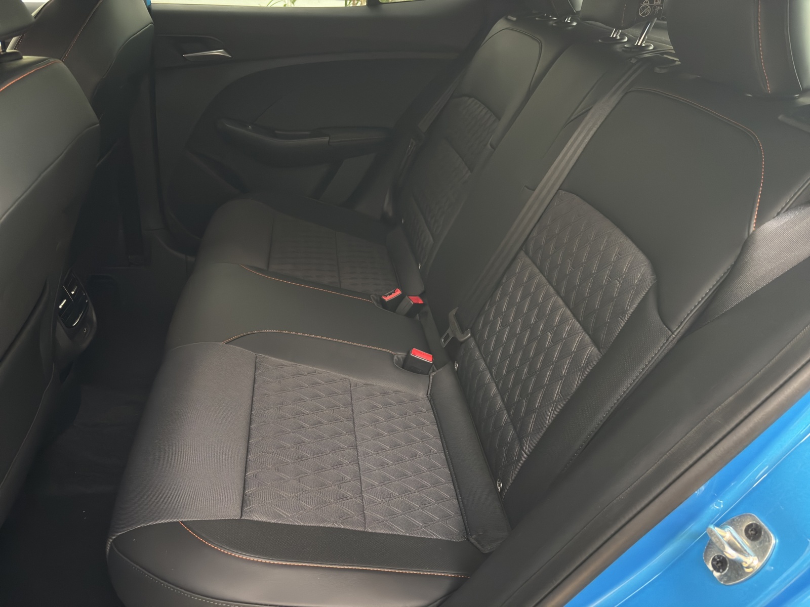 MG 3 1.5 Hybrid Luxury-image-4