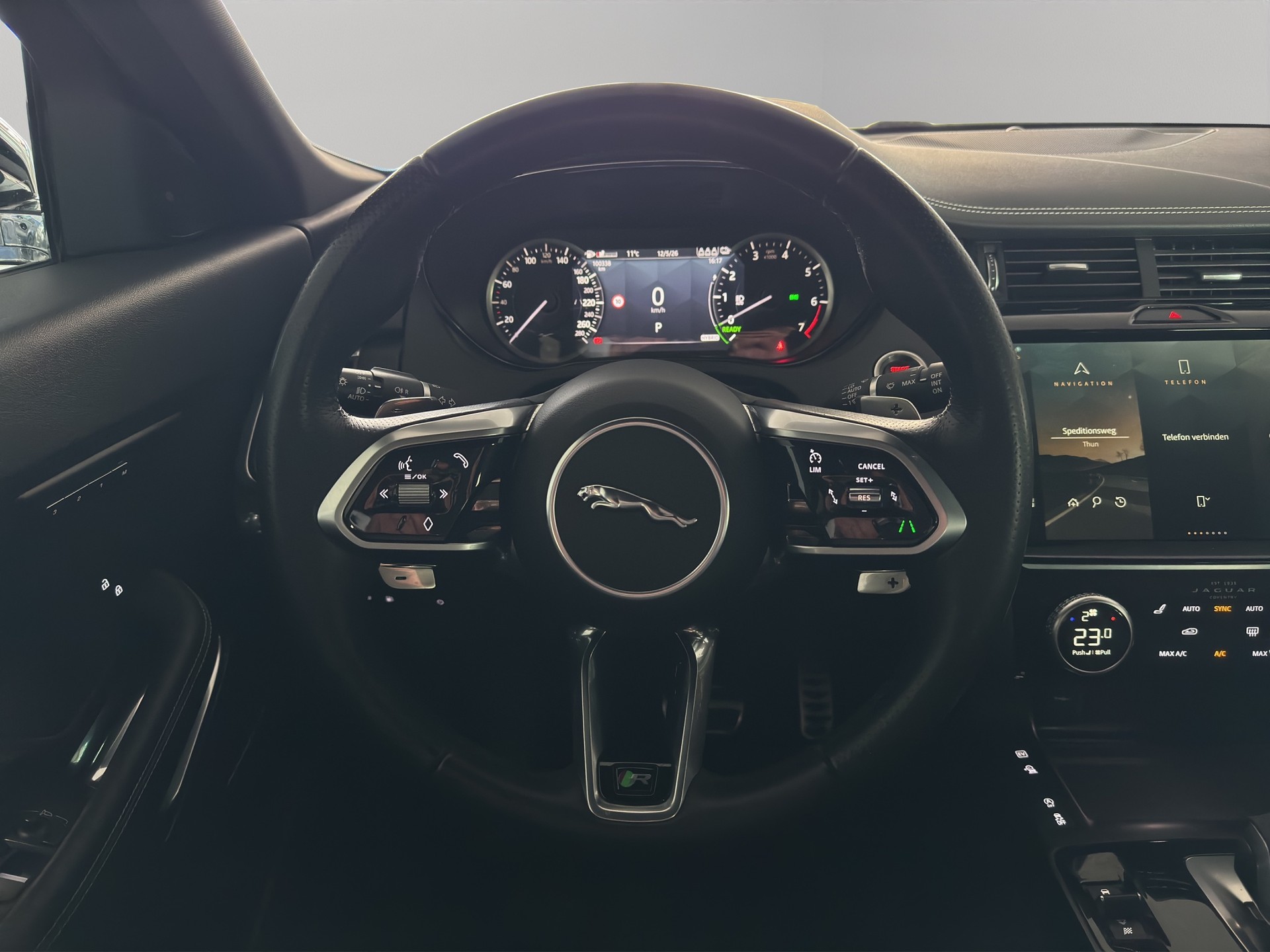 JAGUAR E-Pace 1.5 T 300e R-Dynamic S-image-5
