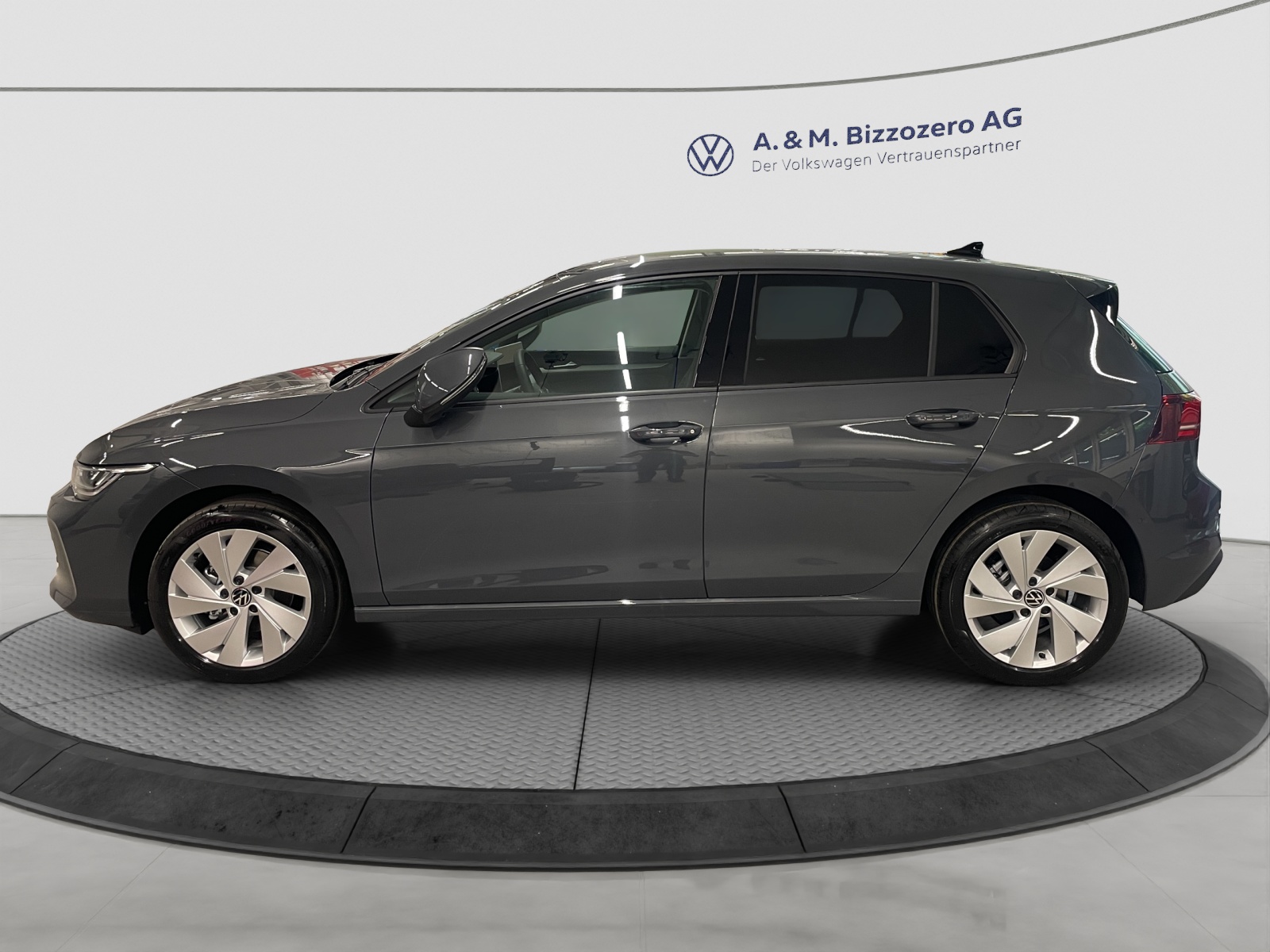 VW Golf 1.5 e TSI mHEV United DSG-showroom-element-1