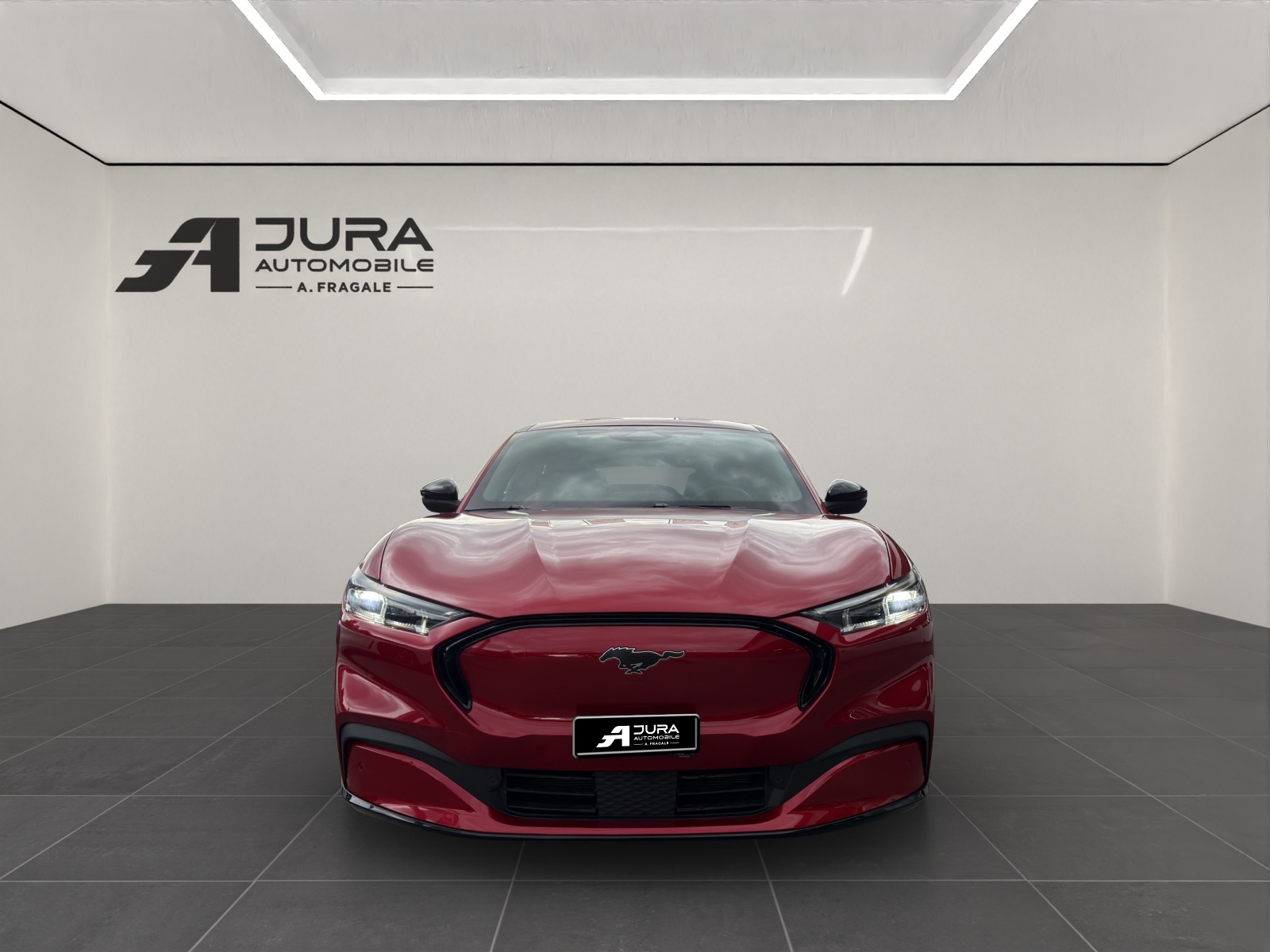 FORD Mustang Mach-E Premium AWD-image-2