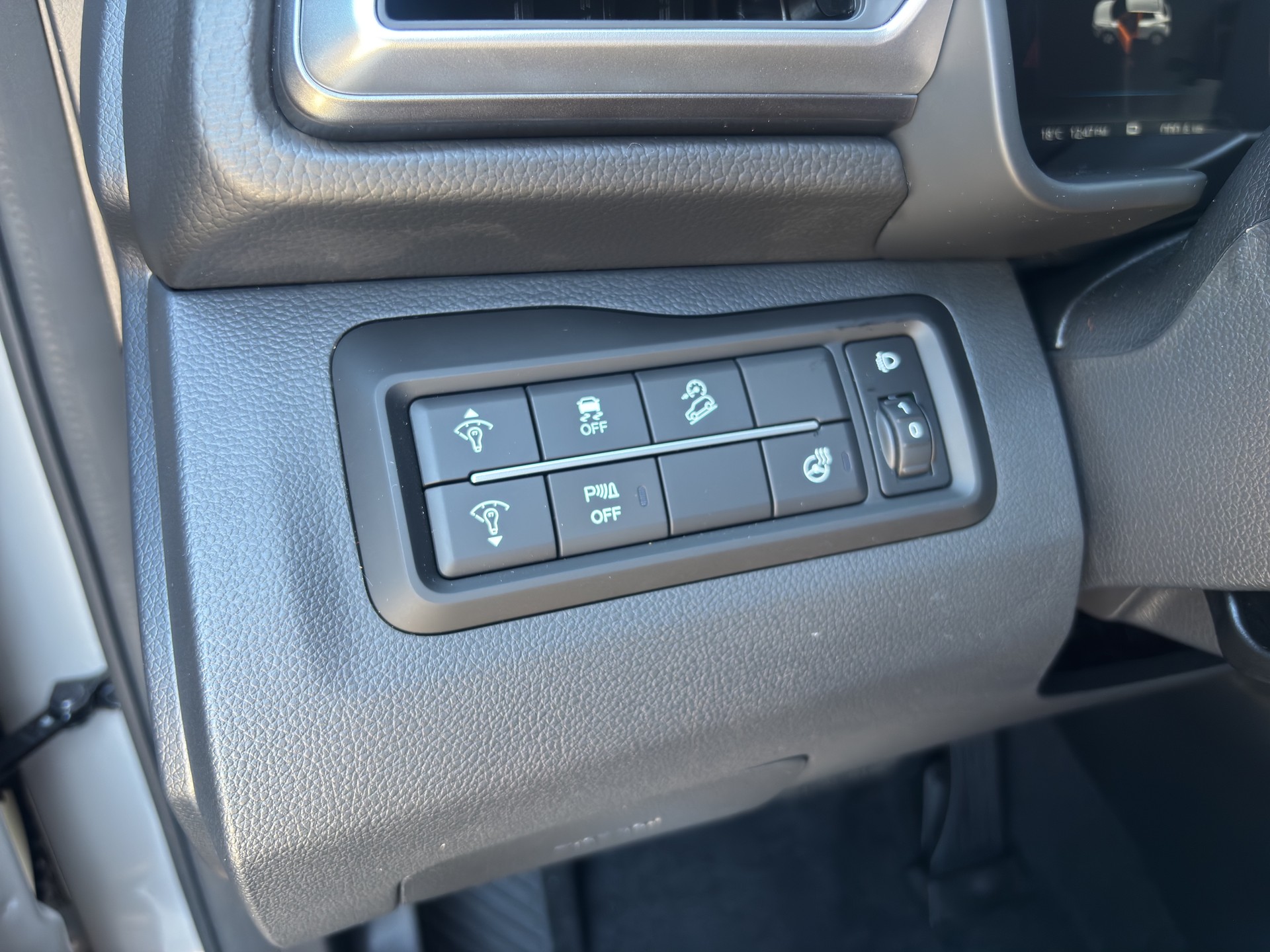 KGM-SsangYong Tivoli 1.5 T-Gdi Platinum 4WD-image-14