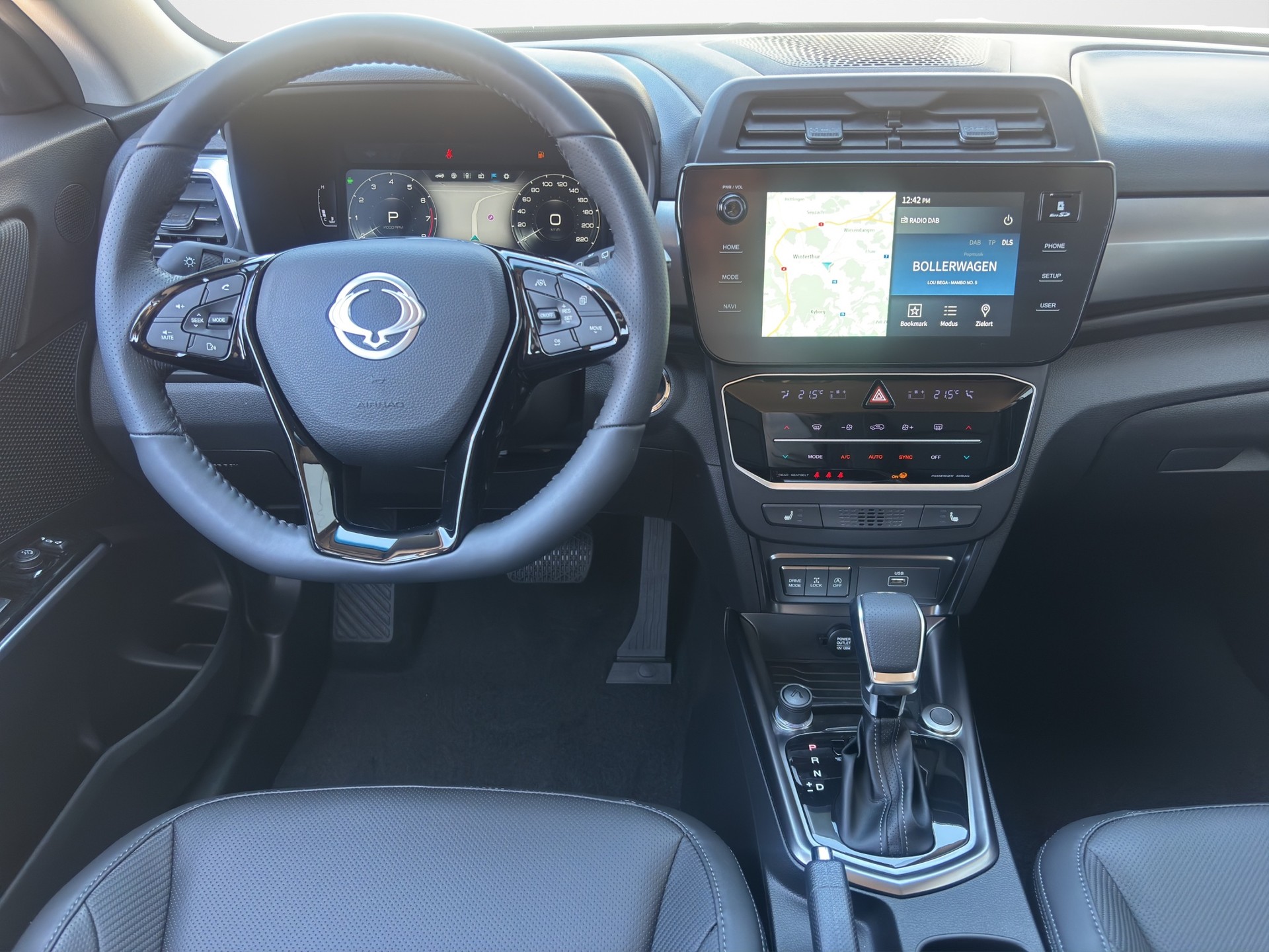 KGM-SsangYong Tivoli 1.5 T-Gdi Platinum 4WD-image-8