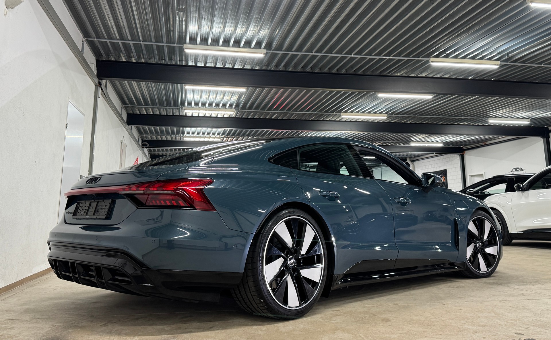 AUDI e-tron GT quattro 476PS / CH-Fahrzeug-image-4