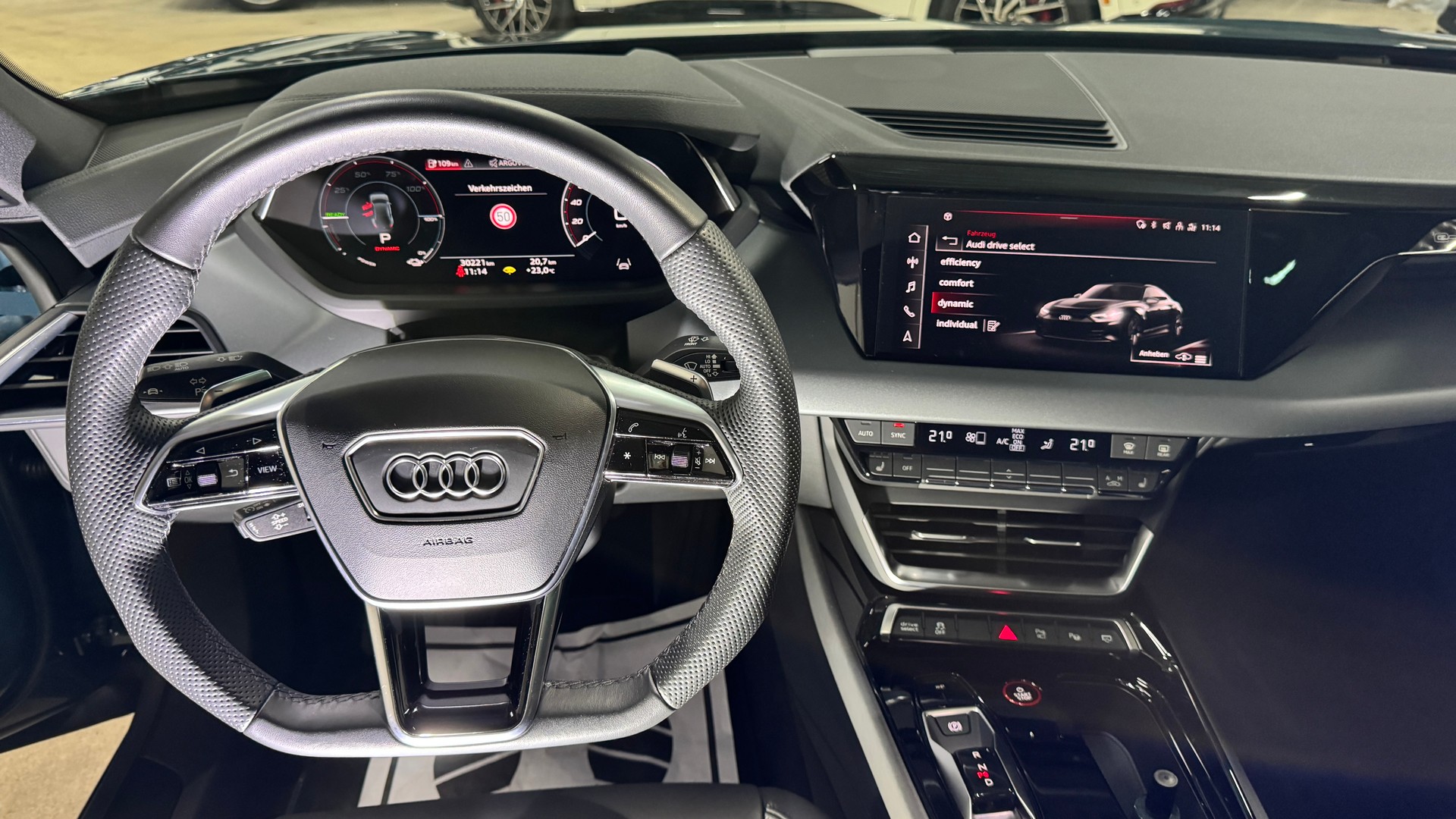 AUDI e-tron GT quattro 476PS / CH-Fahrzeug-image-12