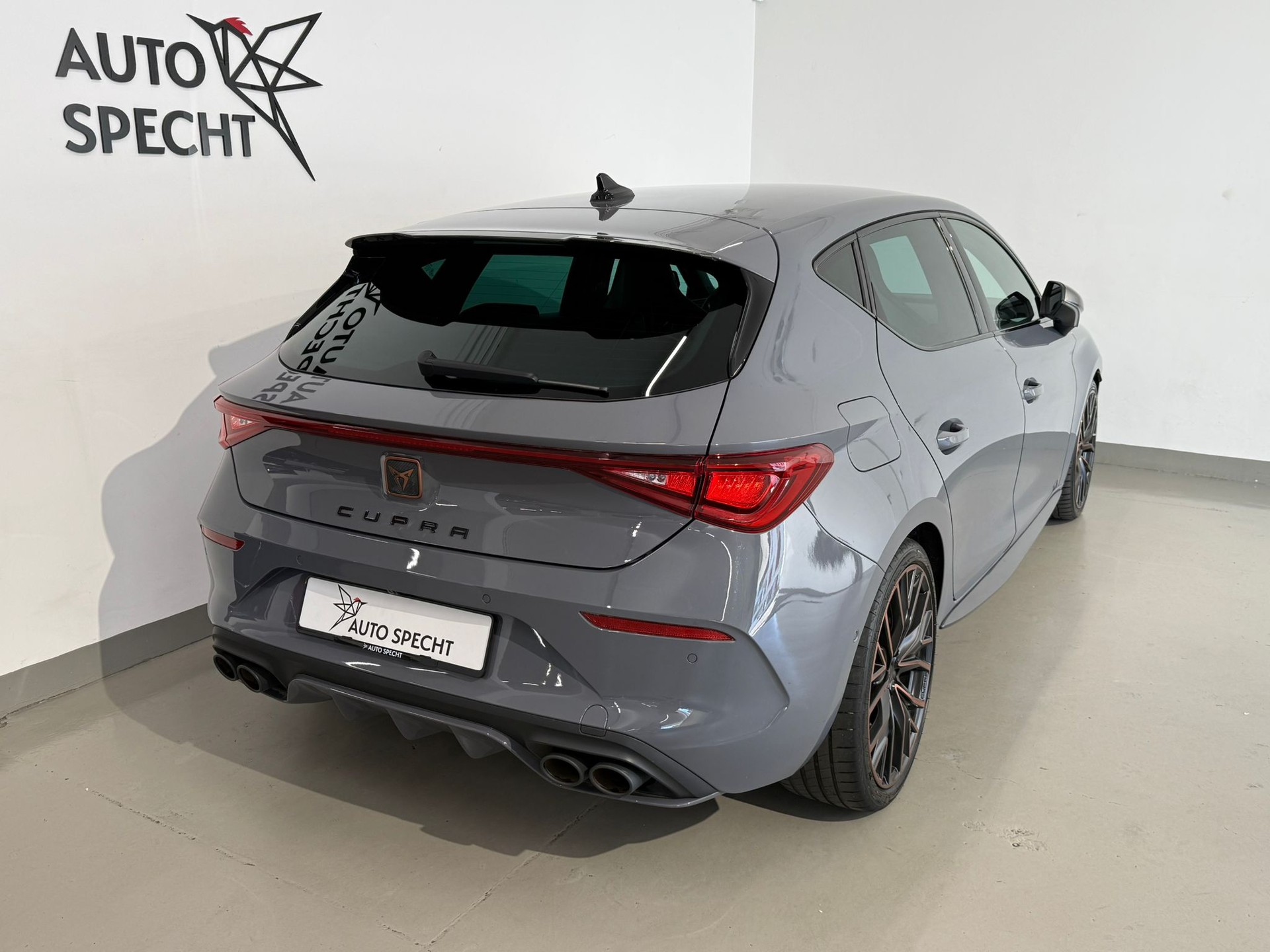 CUPRA LEON VZ CUP 2.0 TSI DSG-image-4