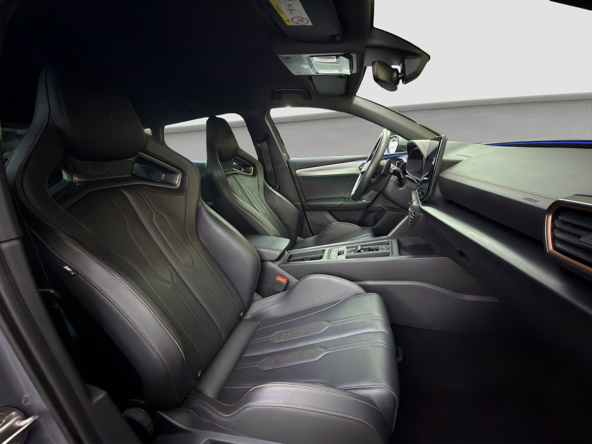 CUPRA LEON VZ CUP 2.0 TSI DSG-image-12