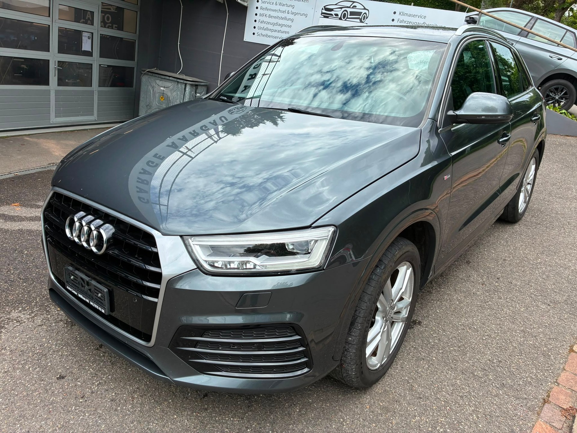 AUDI Q3 2.0 TDI sport quattro S-tronic