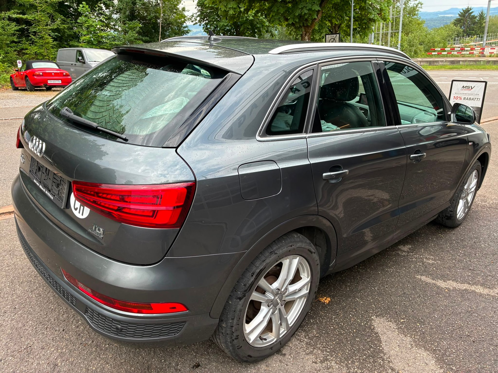 AUDI Q3 2.0 TDI sport quattro S-tronic-image-4