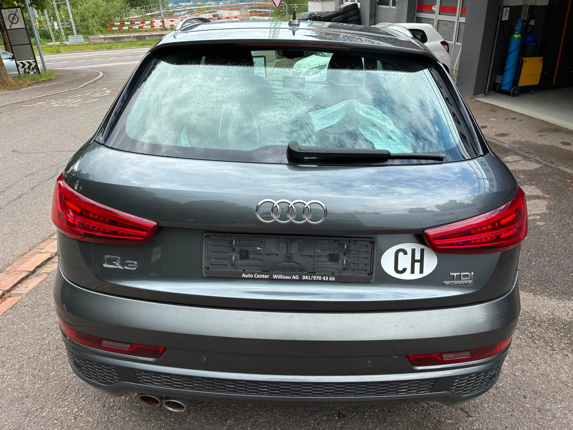 AUDI Q3 2.0 TDI sport quattro S-tronic-image-5