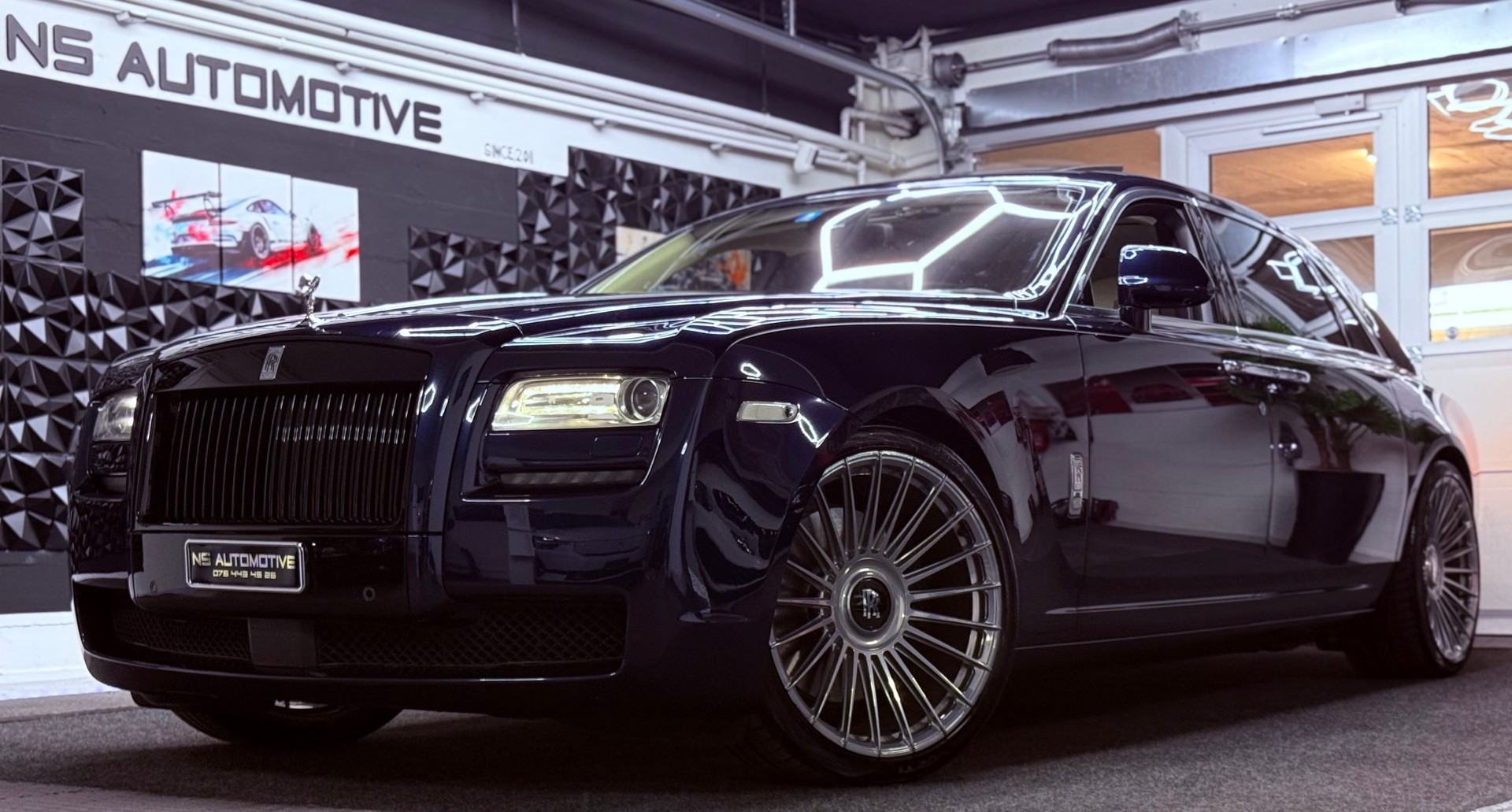 ROLLS-ROYCE Ghost 6.6 V12 EWB-image-7