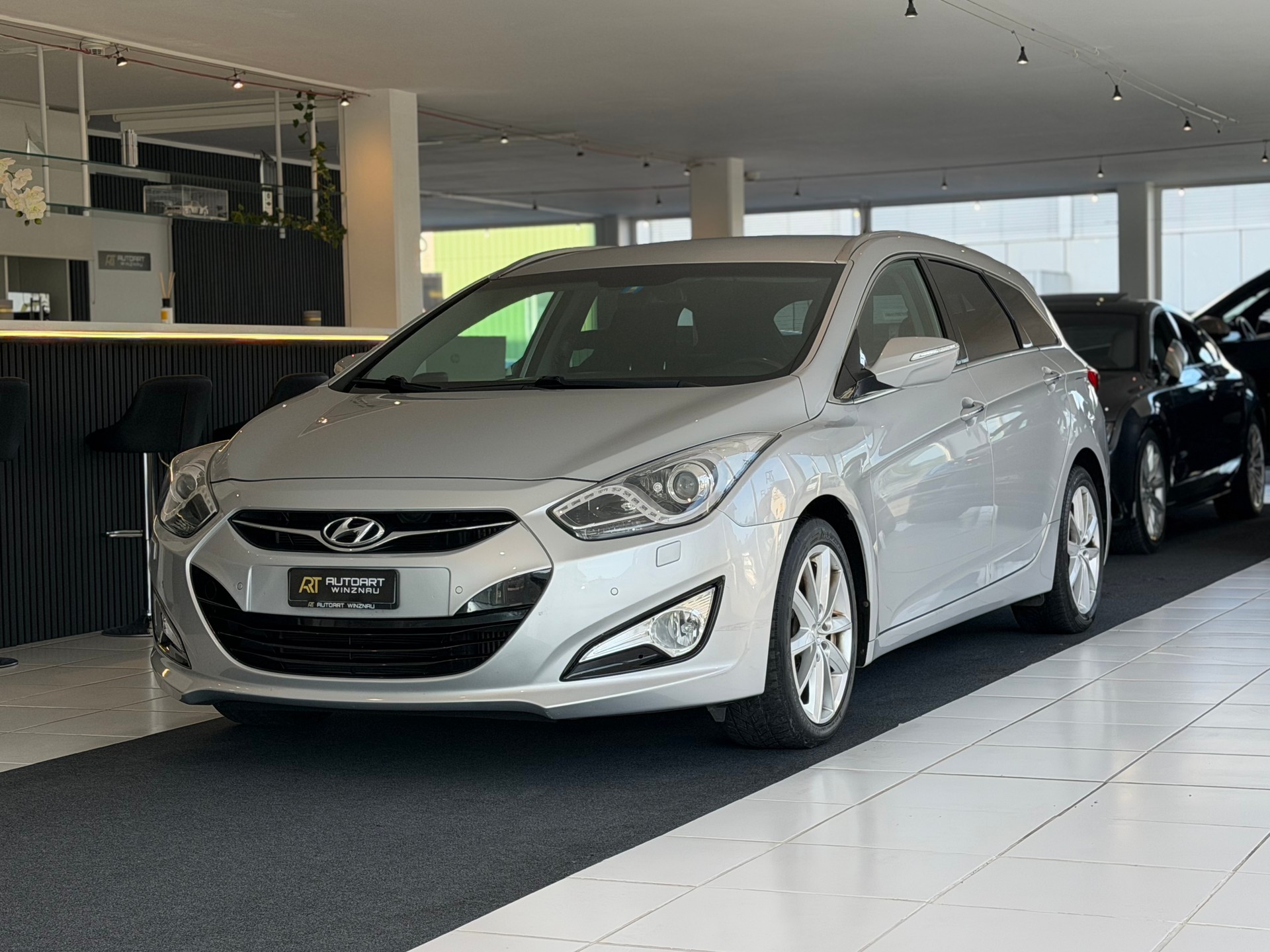 HYUNDAI i40 Wagon 1.7 CRDI Premium Automatic **Frisch ab MFK & Service**