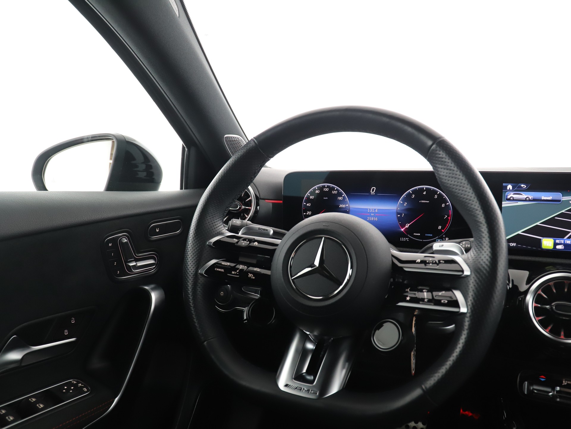 MERCEDES-BENZ A AMG 35 4Matic 8G-DCT-image-11