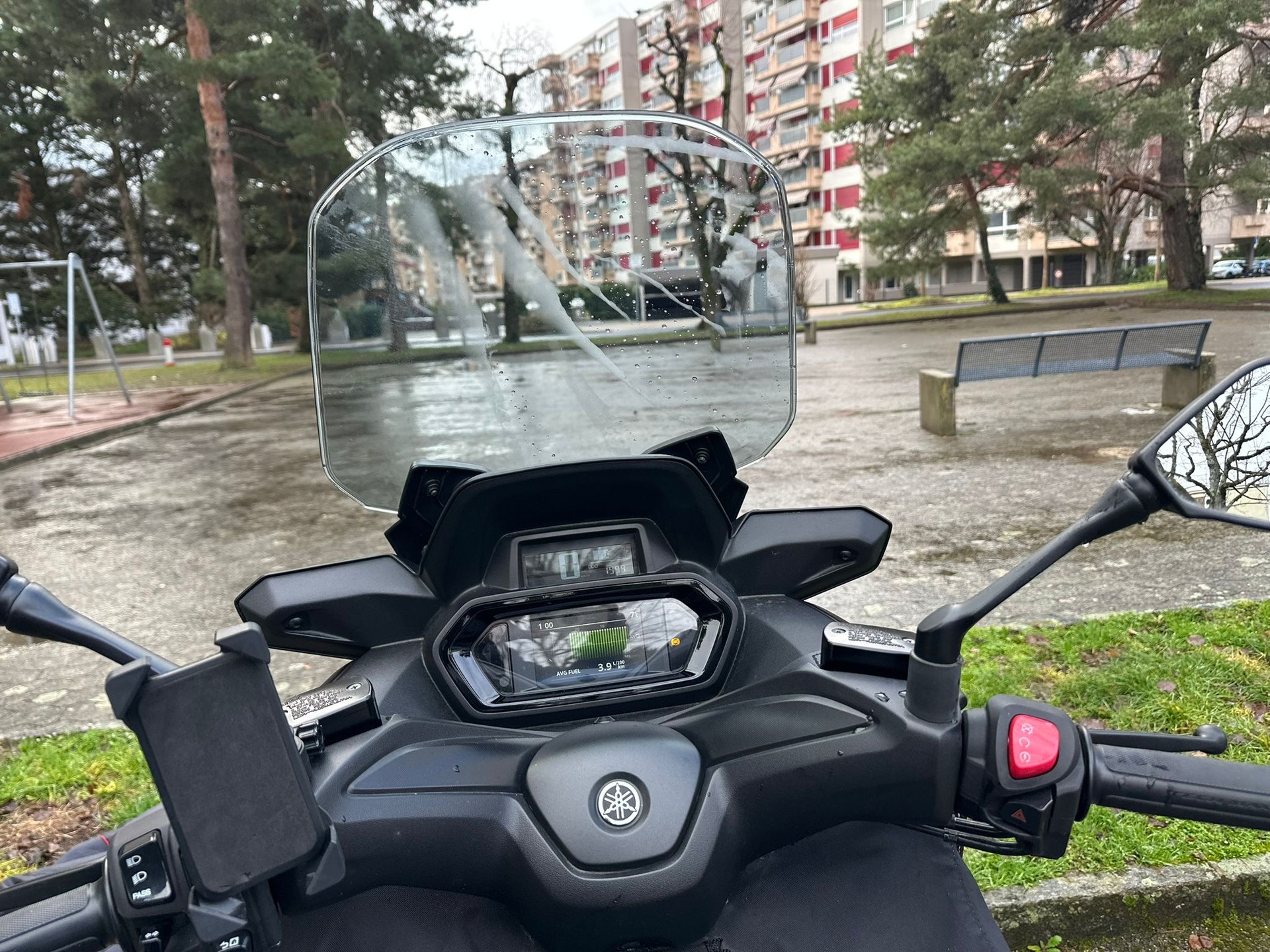 YAMAHA X-Max 300 Tech Max-image-5