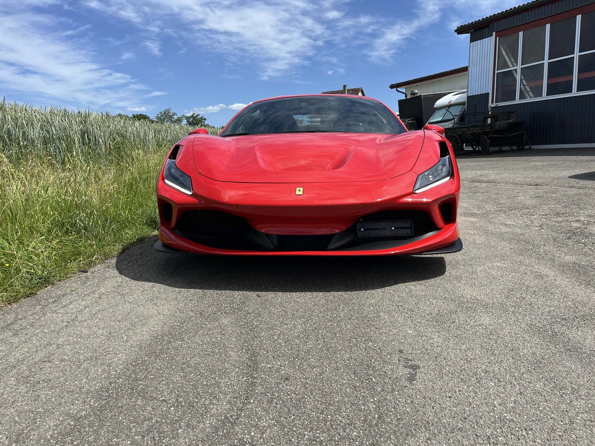 FERRARI F8 Tributo