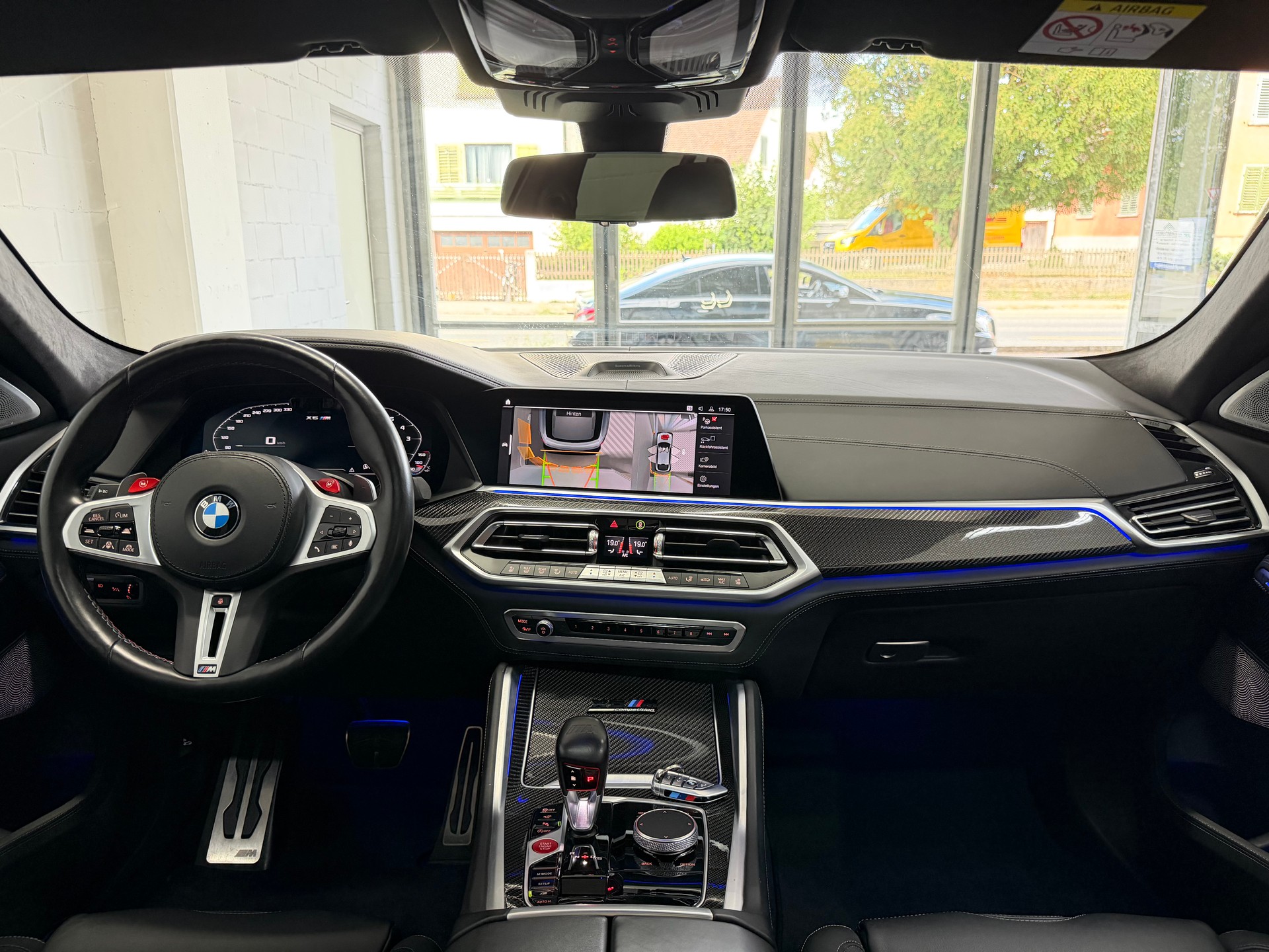 BMW X6M Steptronic M Competition URBAN GREEN * B&W *Softclose * Carbon * Skylounge * Headup * 360 * Gestik * NIGHT VISION * TV *-image-8
