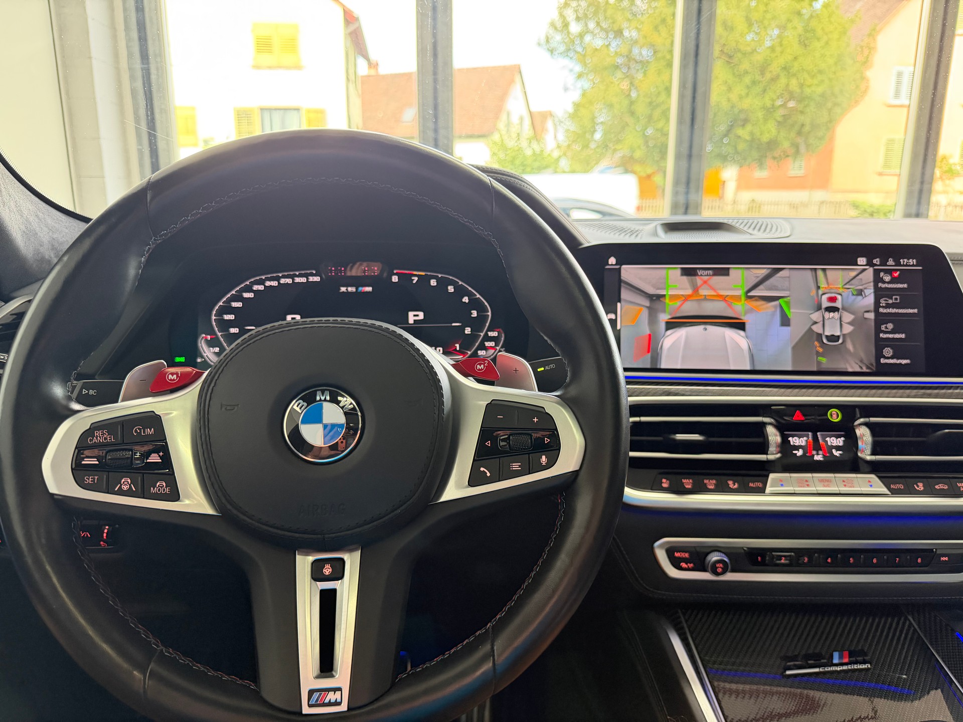 BMW X6M Steptronic M Competition URBAN GREEN * B&W *Softclose * Carbon * Skylounge * Headup * 360 * Gestik * NIGHT VISION * TV *-image-9