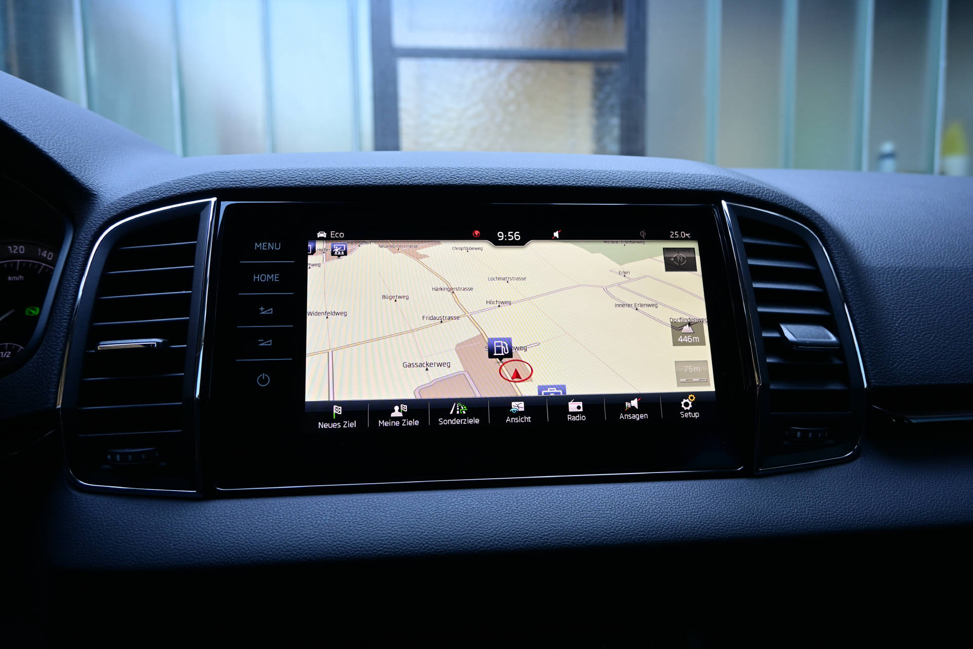 SKODA Karoq 2.0 TDI Style 4x4 DSG-image-11