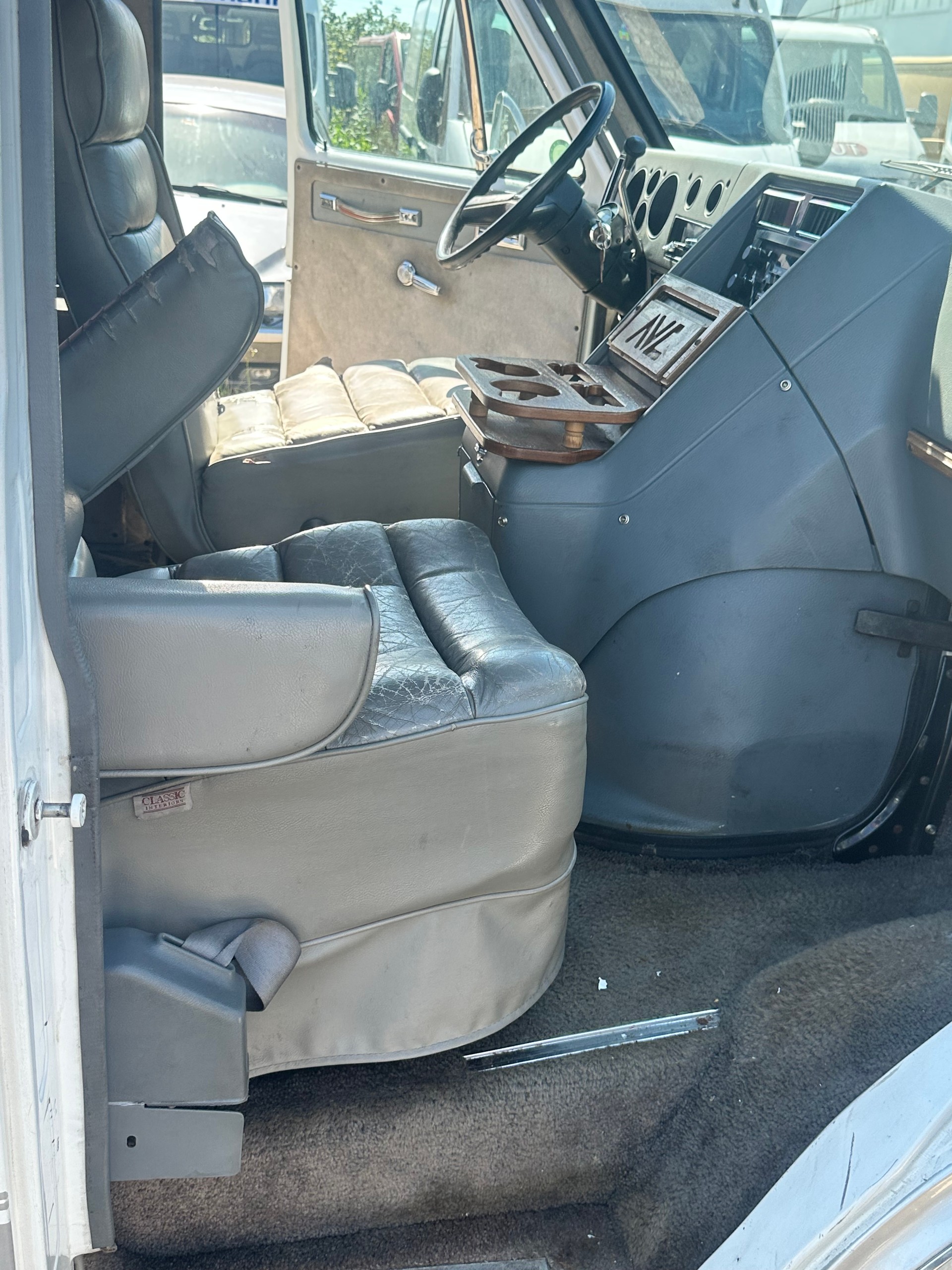 CHEVROLET Van G20-image-7