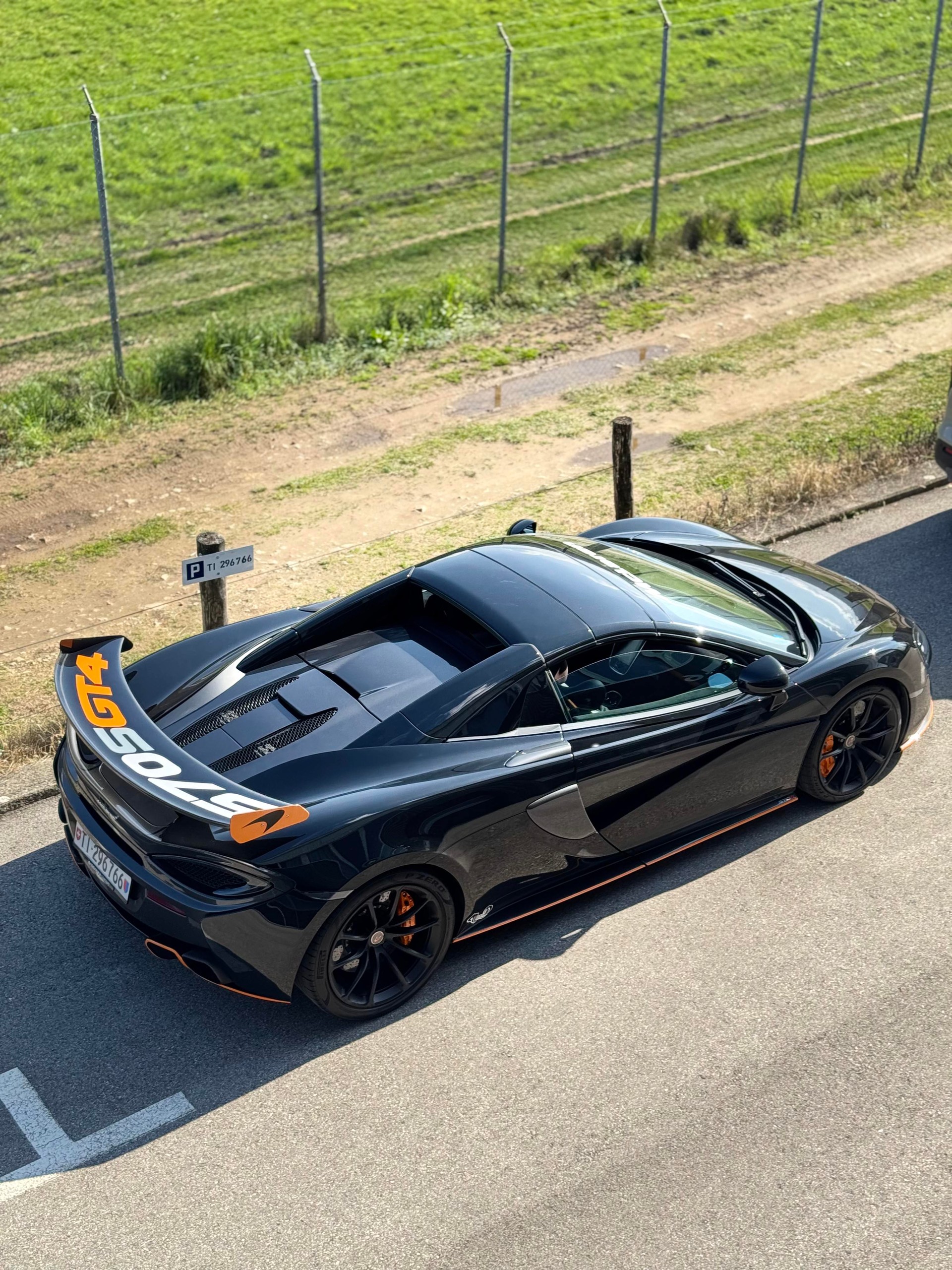 McLAREN 570S Spider 3.8 V8 SSG-image-4