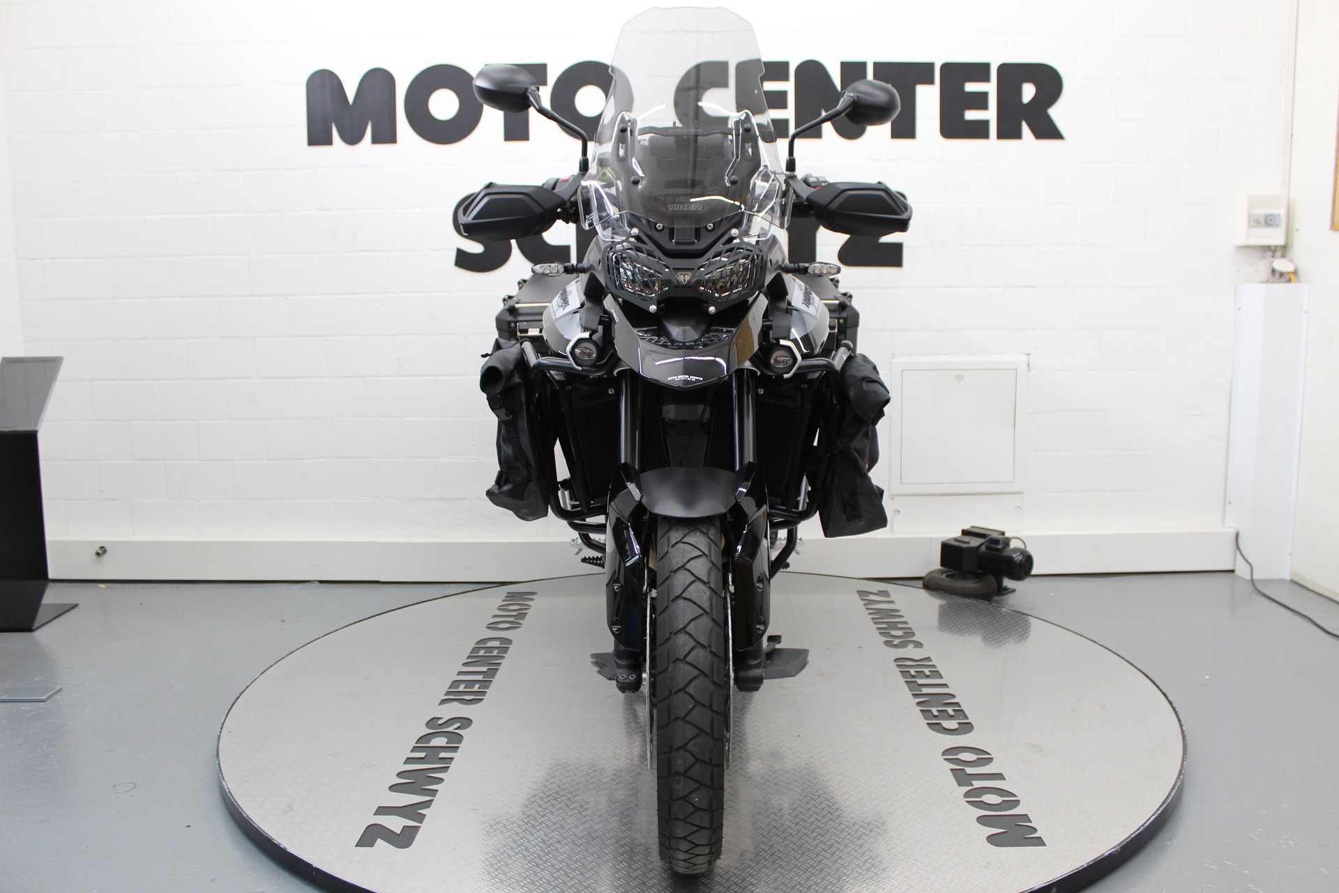 TRIUMPH Tiger 900 GT Pro-image-2