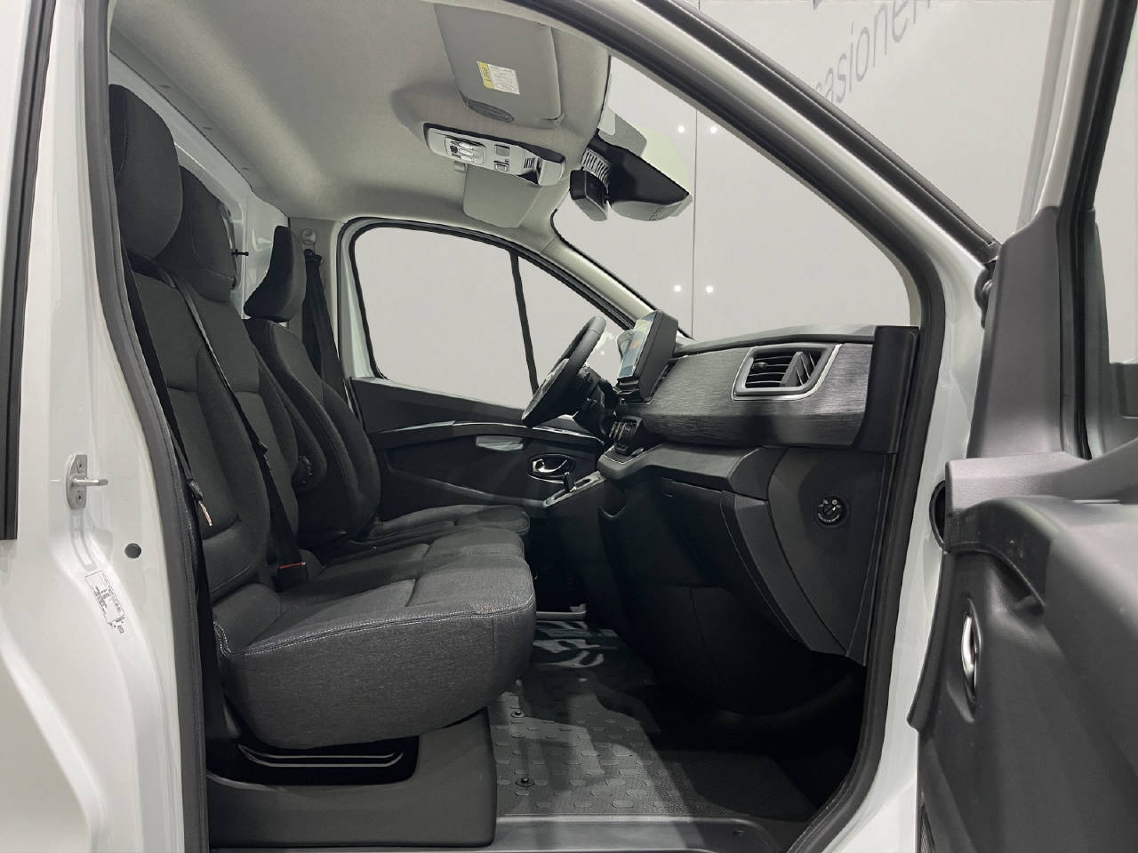 NISSAN Primastarr Kaw. 3.0 t L2 H1 2.0 N-Connecta-image-15