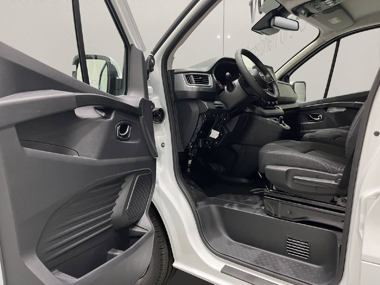 NISSAN Primastarr Kaw. 3.0 t L2 H1 2.0 N-Connecta-image-6