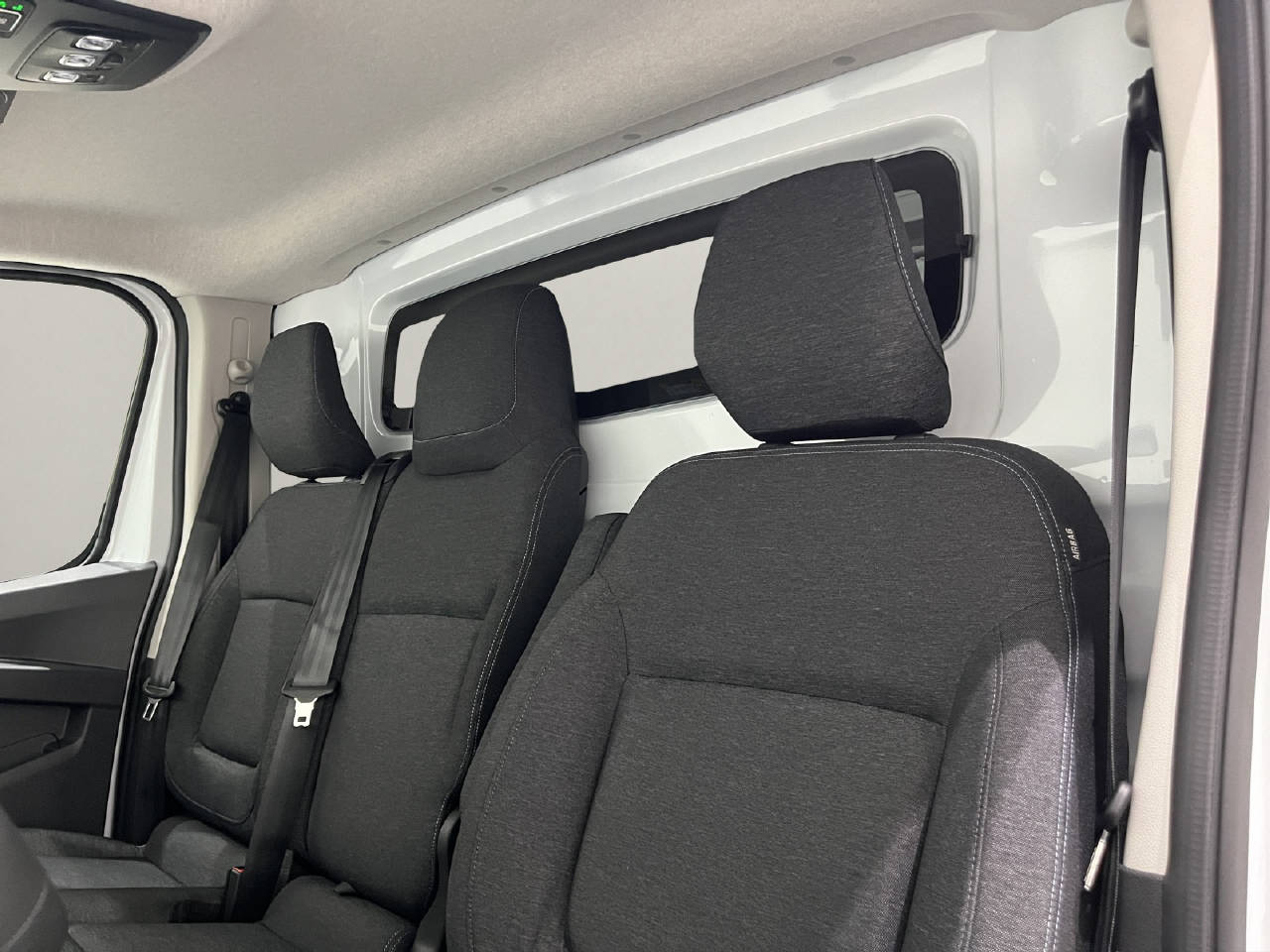 NISSAN Primastarr Kaw. 3.0 t L2 H1 2.0 N-Connecta-image-14