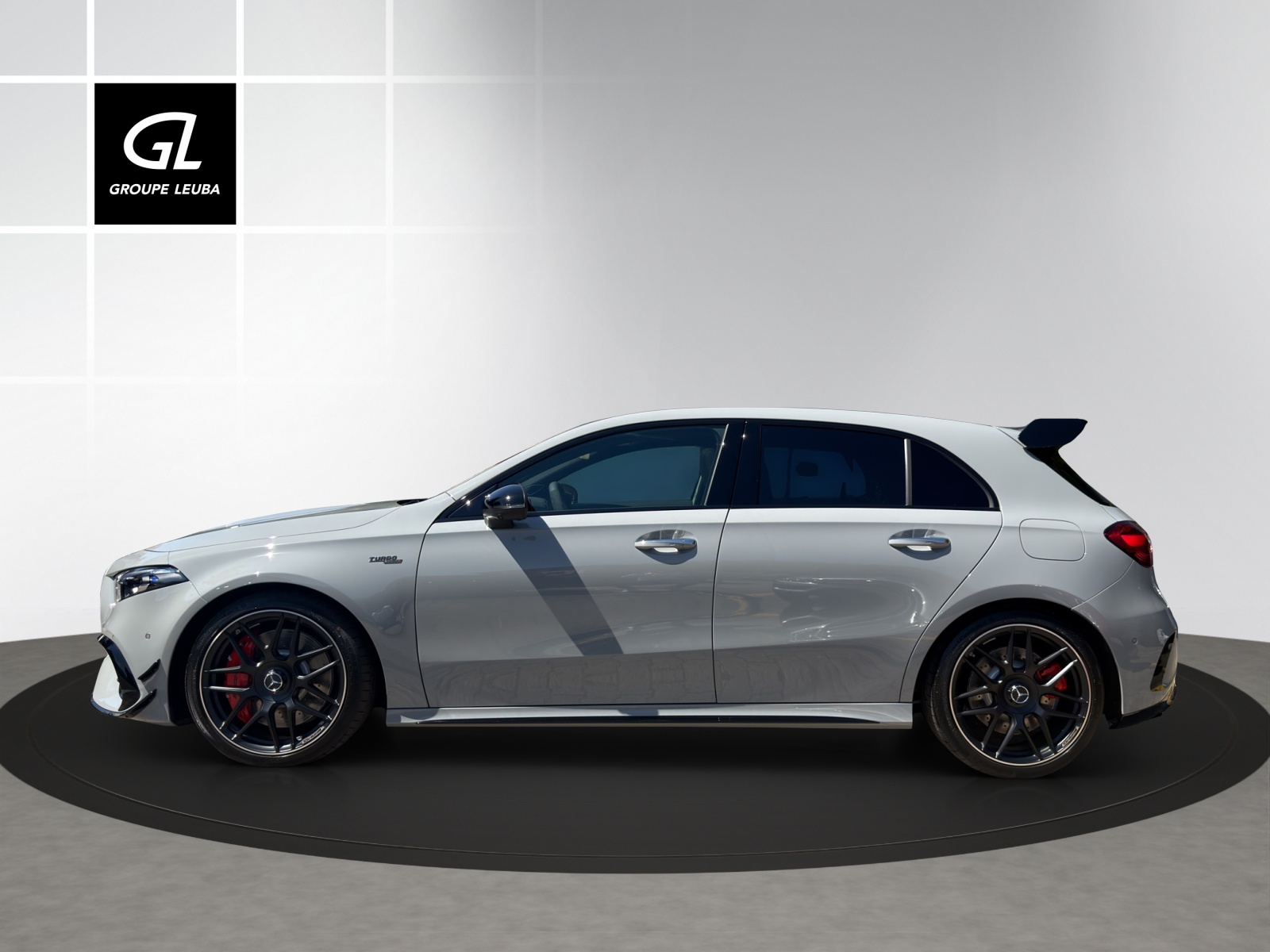 MERCEDES-BENZ A AMG 45 S 4Matic+ 8G-DCT-showroom-element-1