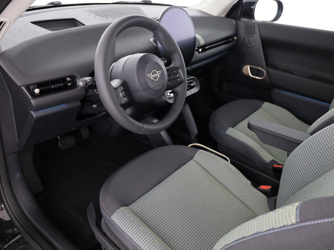 MINI Cooper E-image-10