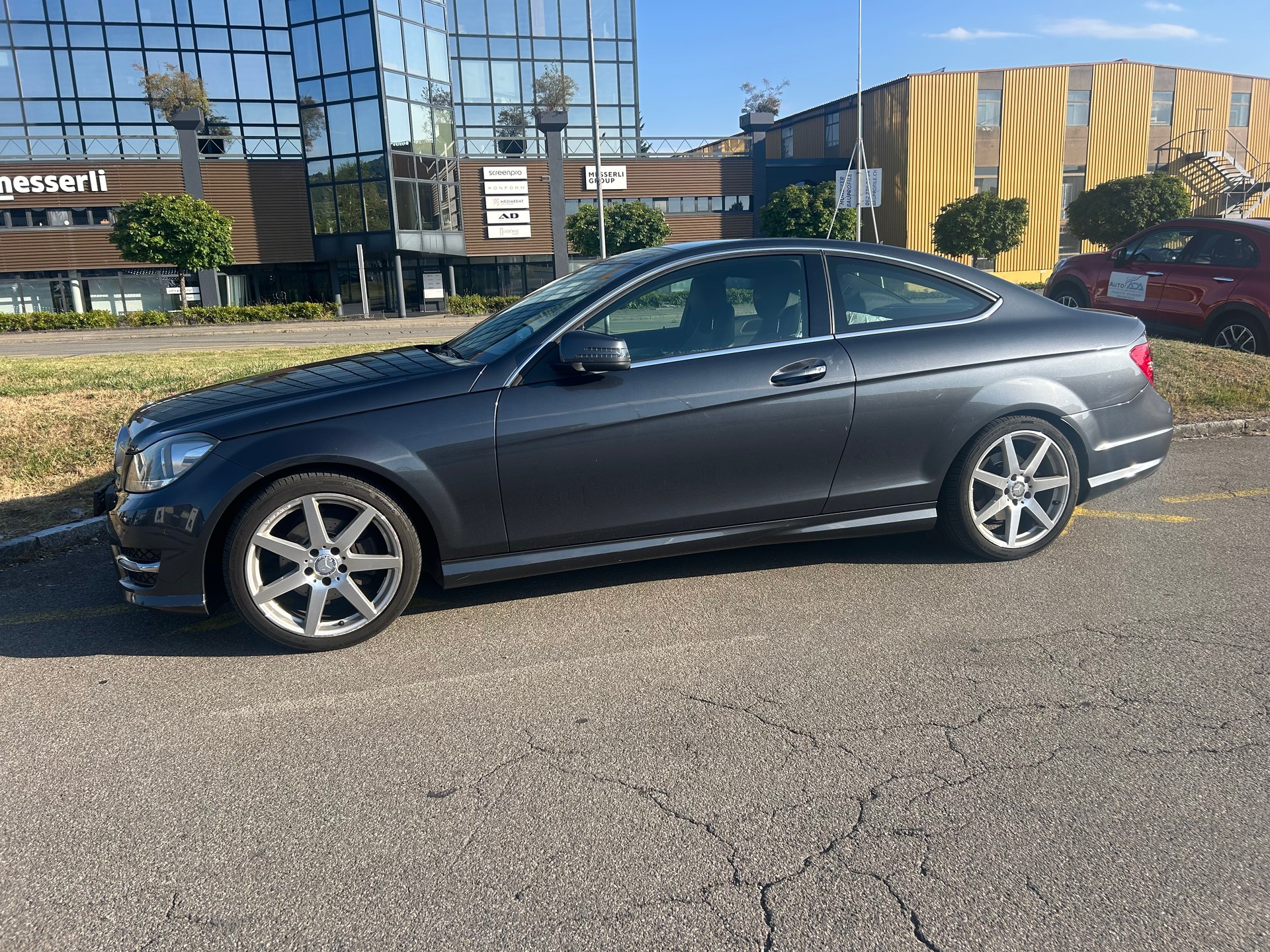 MERCEDES-BENZ C 250 Coupé Sport 7G-Tronic-showroom-element-3