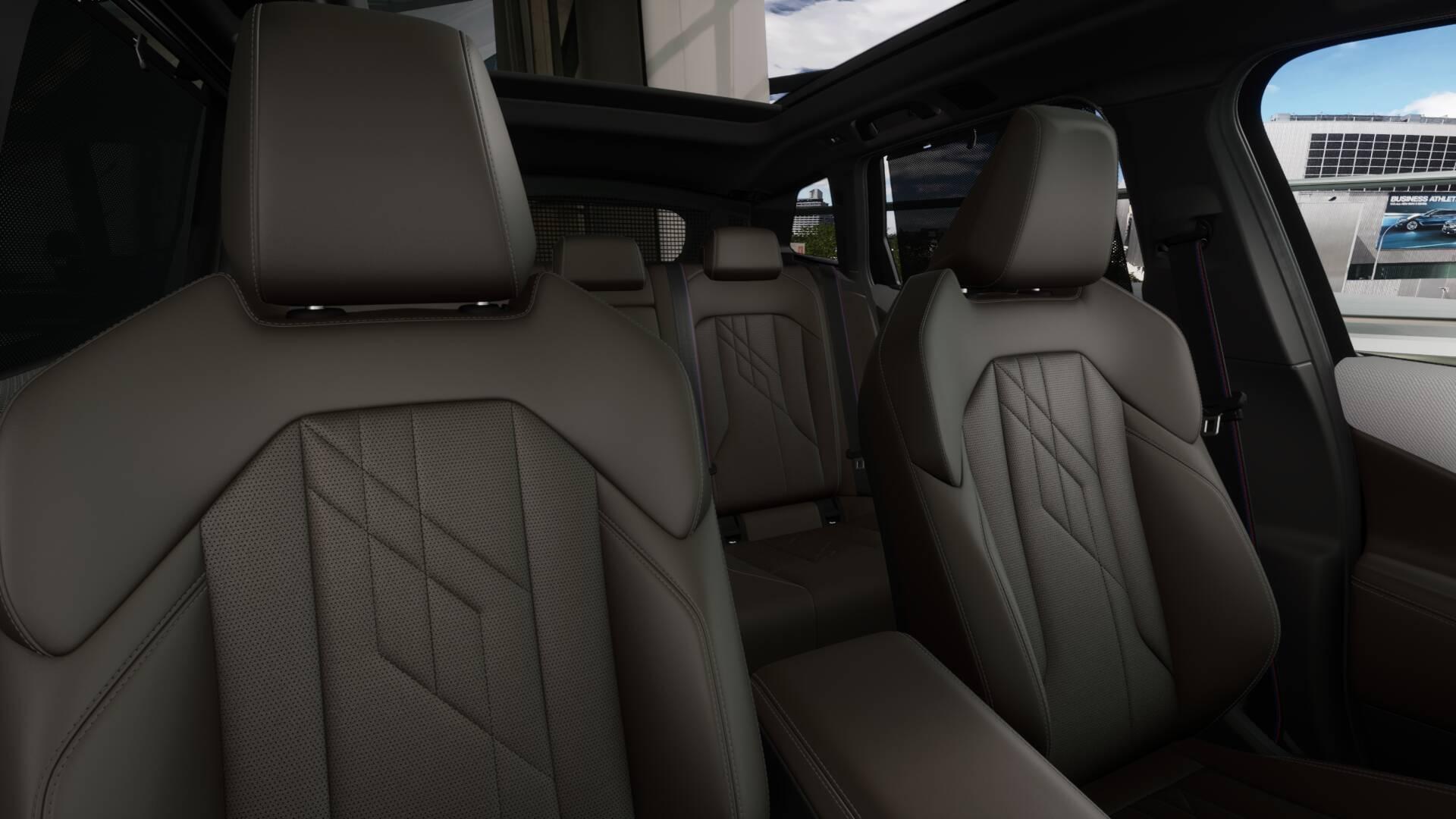BMW X3 M50i-image-10