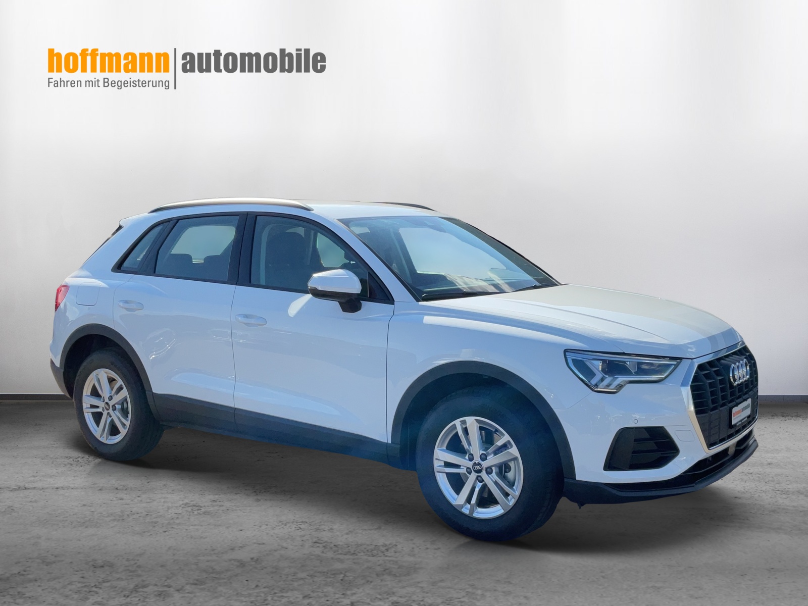 AUDI Q3 Sportback 35 TFSI Attraction S-tronic-showroom-element-2