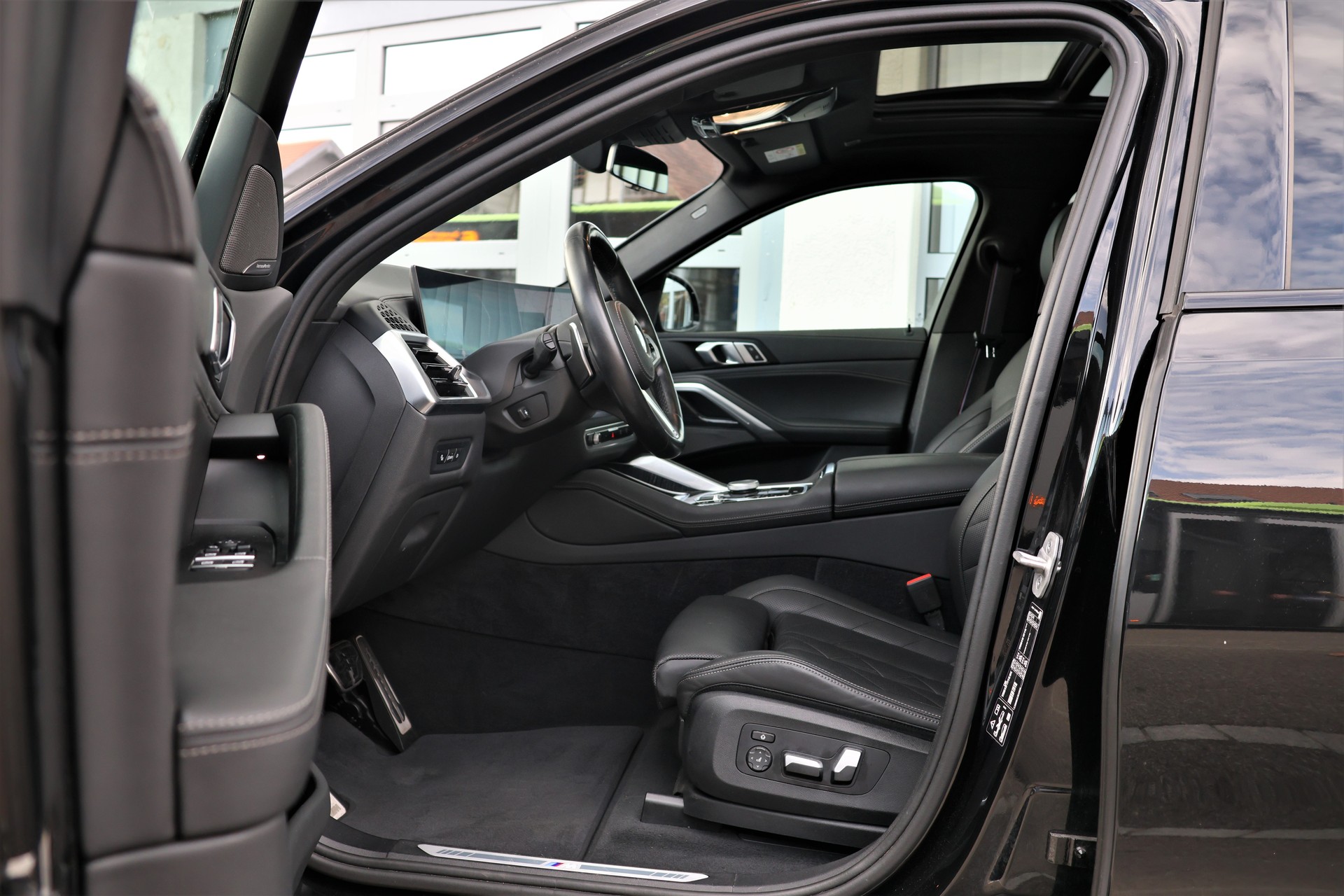 BMW X6 xDrive 48V 40i M Sport Pro Steptronic (CH)-image-8
