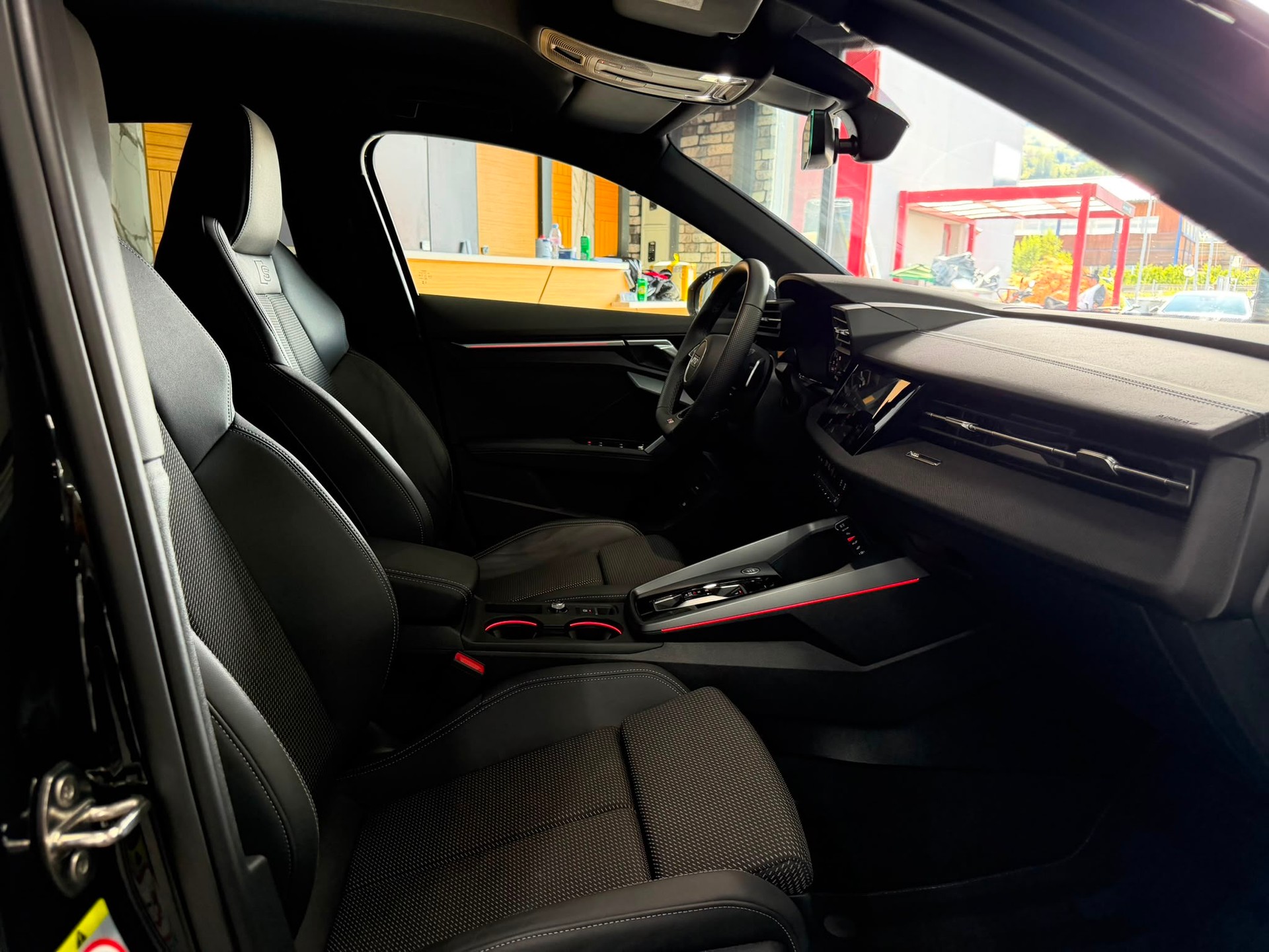 AUDI A3 Sportback 40 TFSI e S-Line S-tronic-image-20