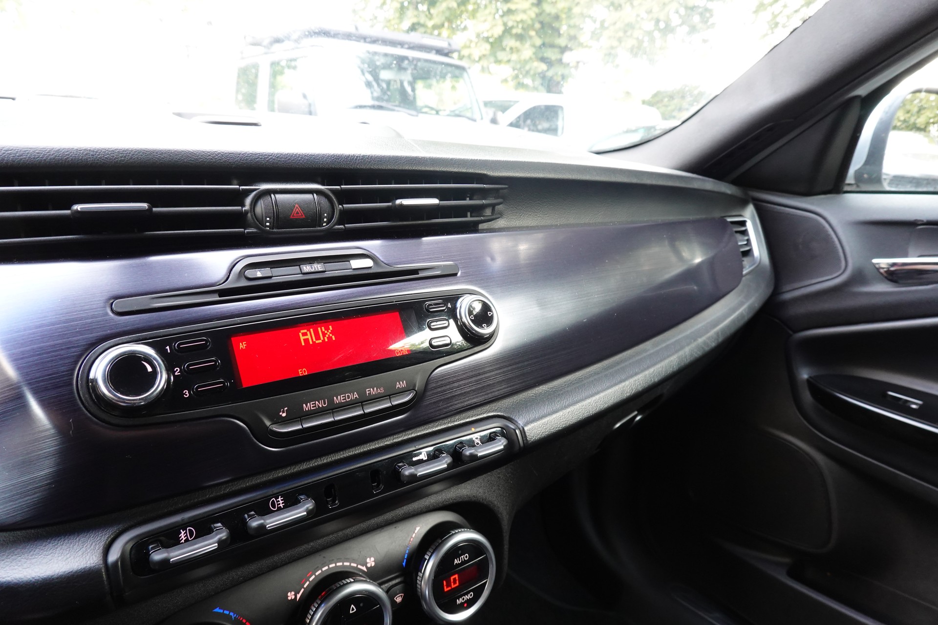 ALFA ROMEO Giulietta 1750 TBi Quadrifoglio Verde-image-16