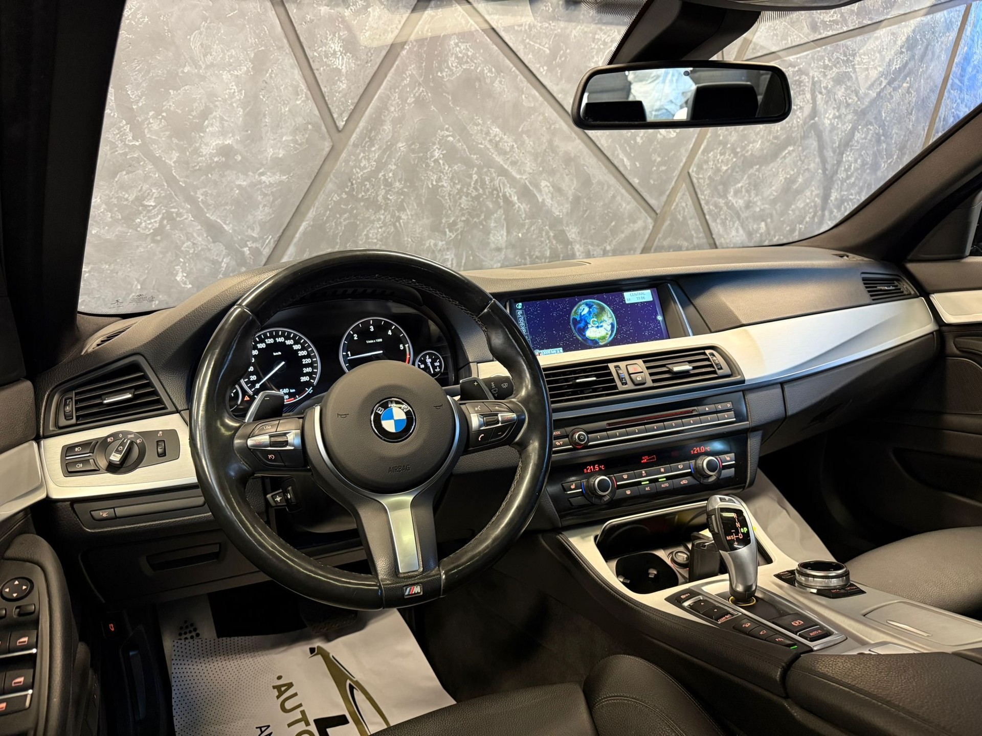 BMW 520d xDrive Steptronic M Packet-image-9