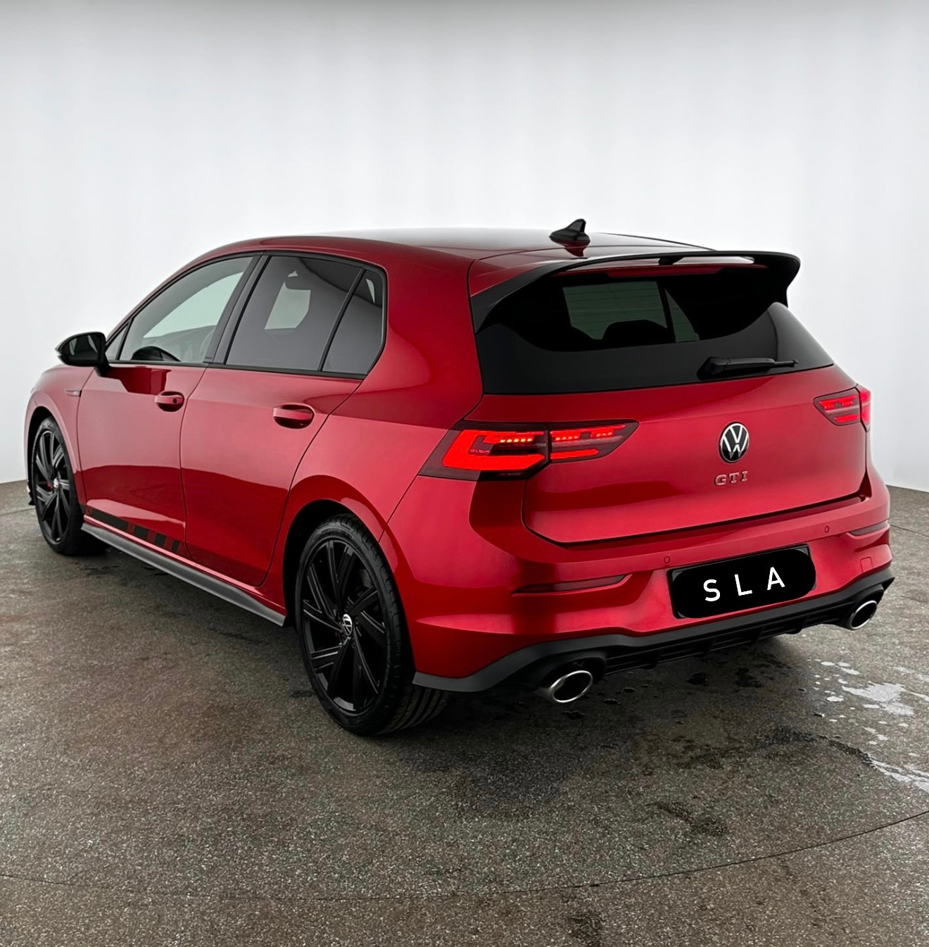 VW Golf 2.0 TSI GTI Clubsport DSG / Kings Red Metallic / Leasing ab 299.--showroom-element-1