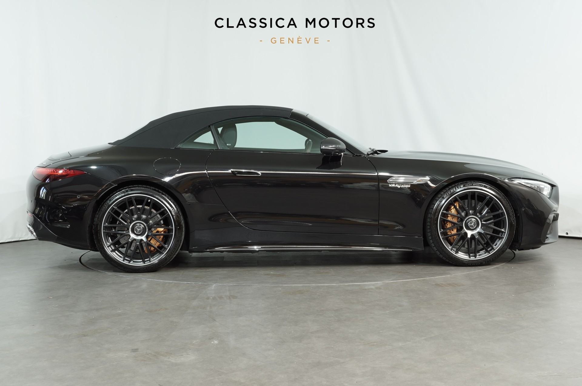 MERCEDES-BENZ AMG SL 63 4M Speedshift MCT-showroom-element-3